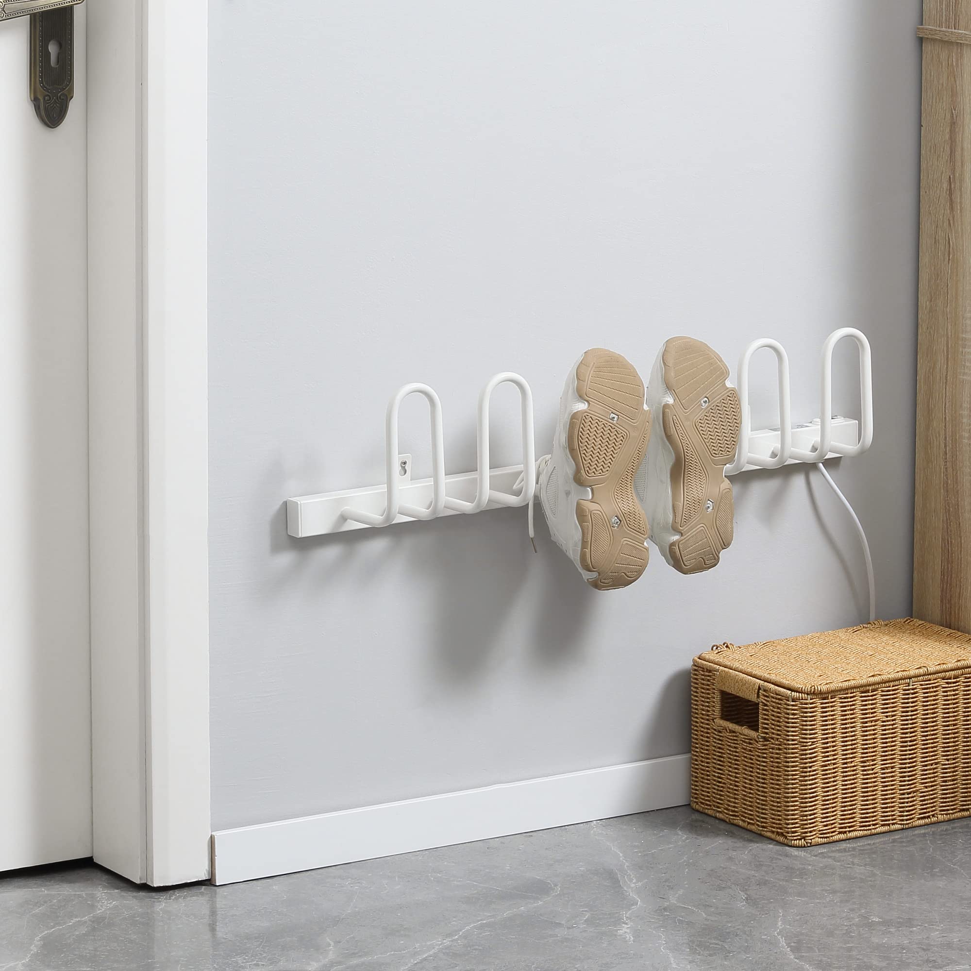 HOMCOM Elektrischer Schuhtrockner 60 W, Wandmontage Stiefelwärmer für 3 Paar Schuhe, Trockengestell für Handschuhe, Socken, Temperatur von 50 bis 55℃ Weiß 76 x 13 x 17 cm