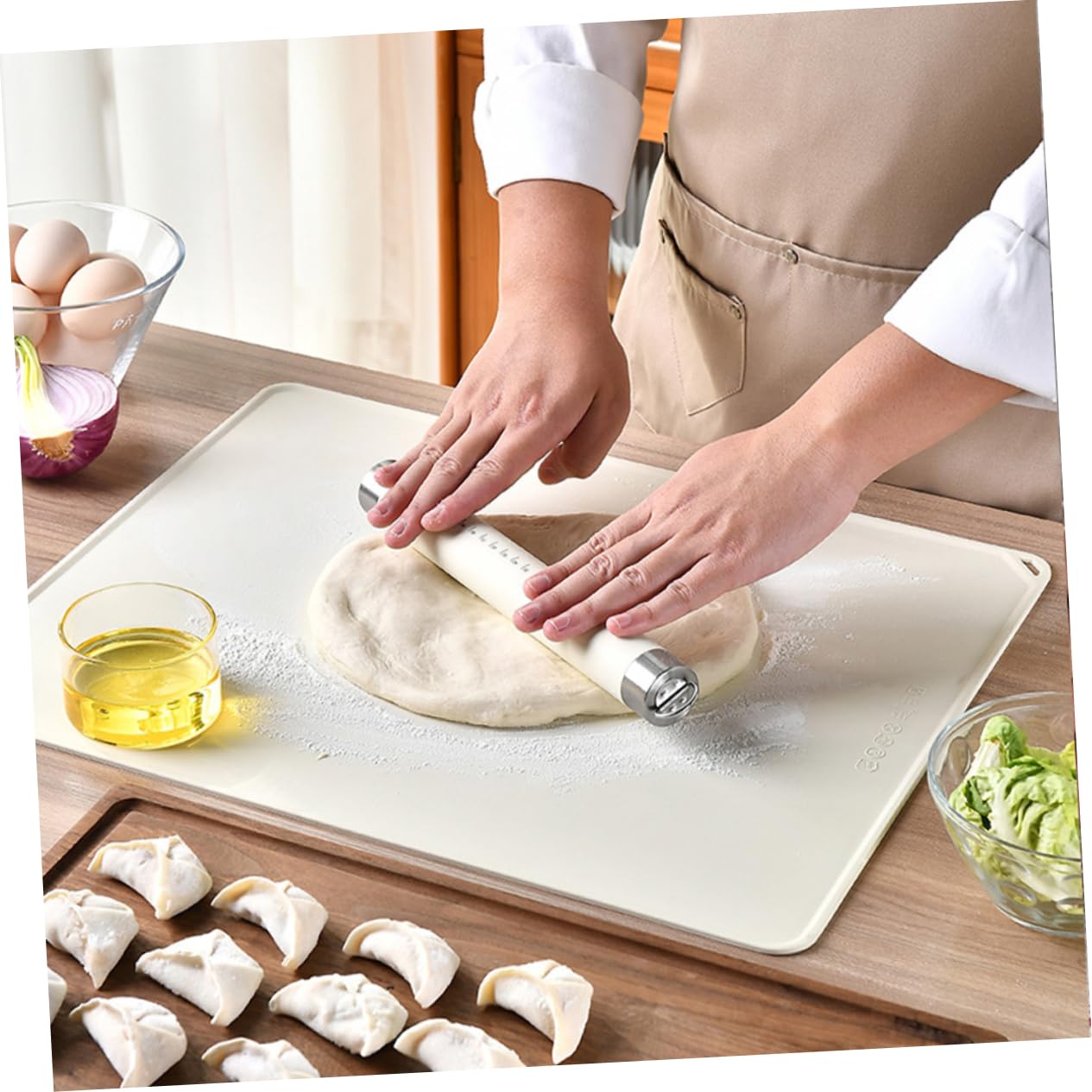 MAGICLULU Rutschfeste Silikon Backmatte mit Edelstahl Teigroller Beige Leicht zu Reinigen für Brot und Kuchen
