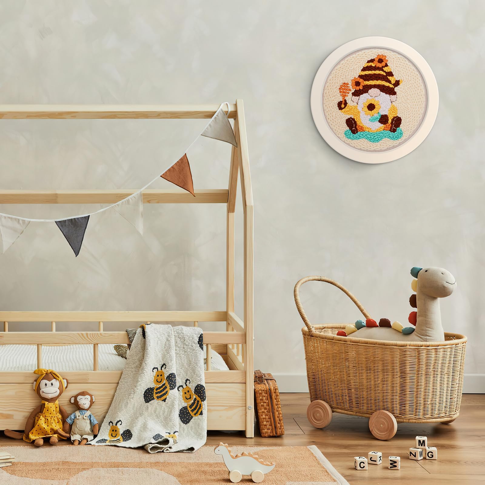 Honey Gnome Punch Needle Kit - Beginner Embroidery -7