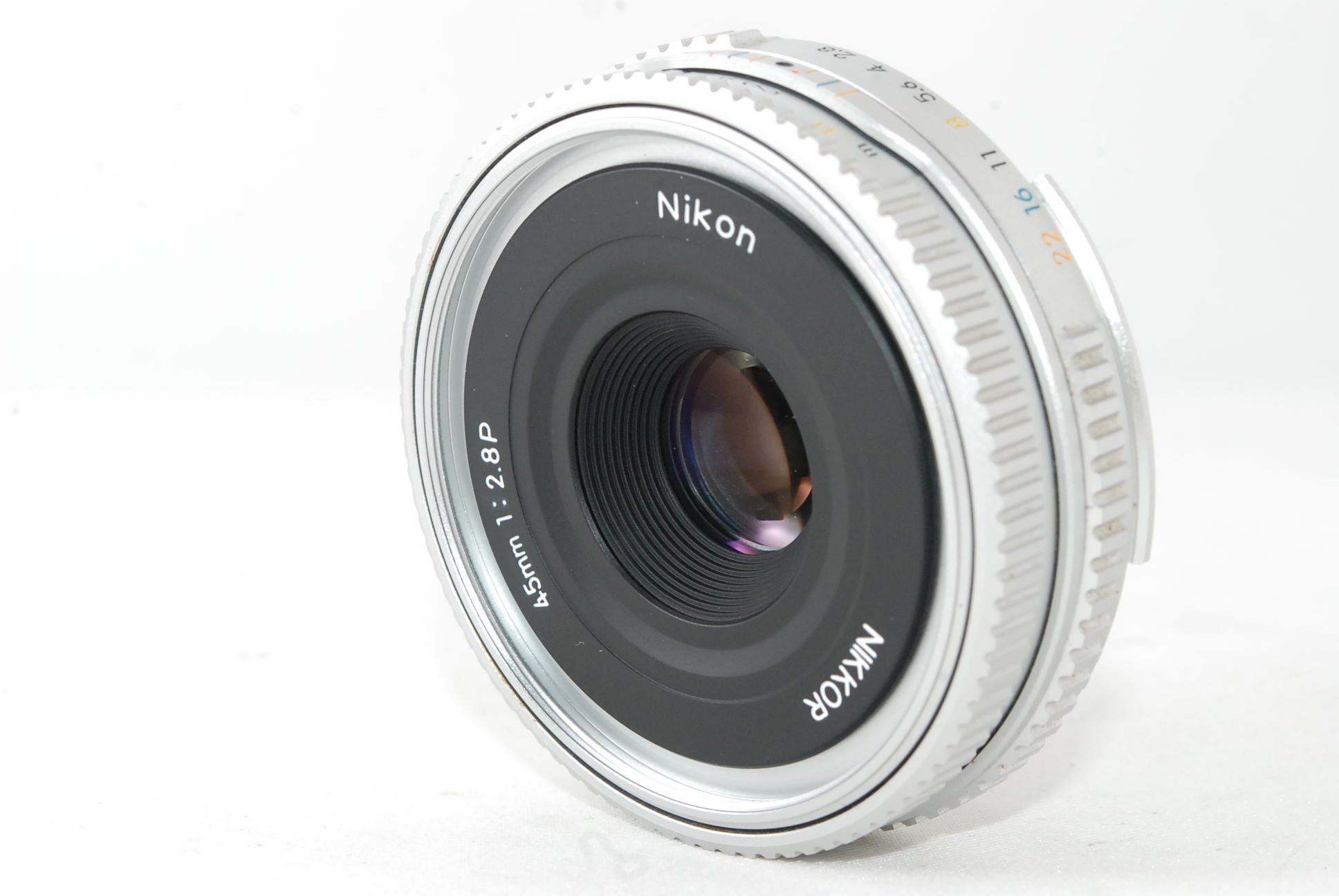 Aiニッコール45mmF2.8PニコンFマウントパンケーキレンズシルバー-H020 