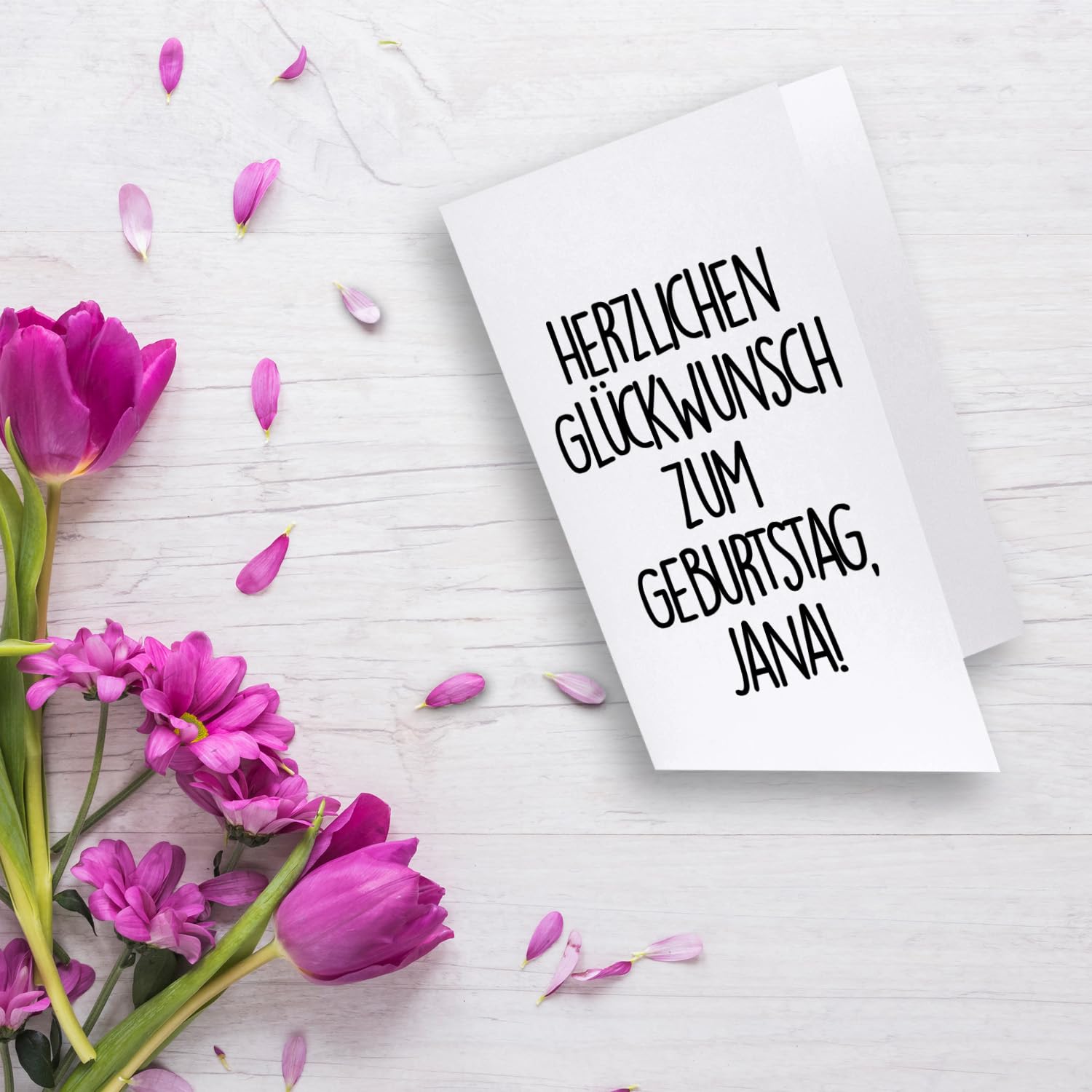 400 składanych kart B6 – wysoka biel/kryształowa biel – jakość premium – 11,5 x 17 cm – bardzo stabilne wymiarowo – nadaje się do drukarek. – Marka jakości: NEUSER FarbenFroh!
