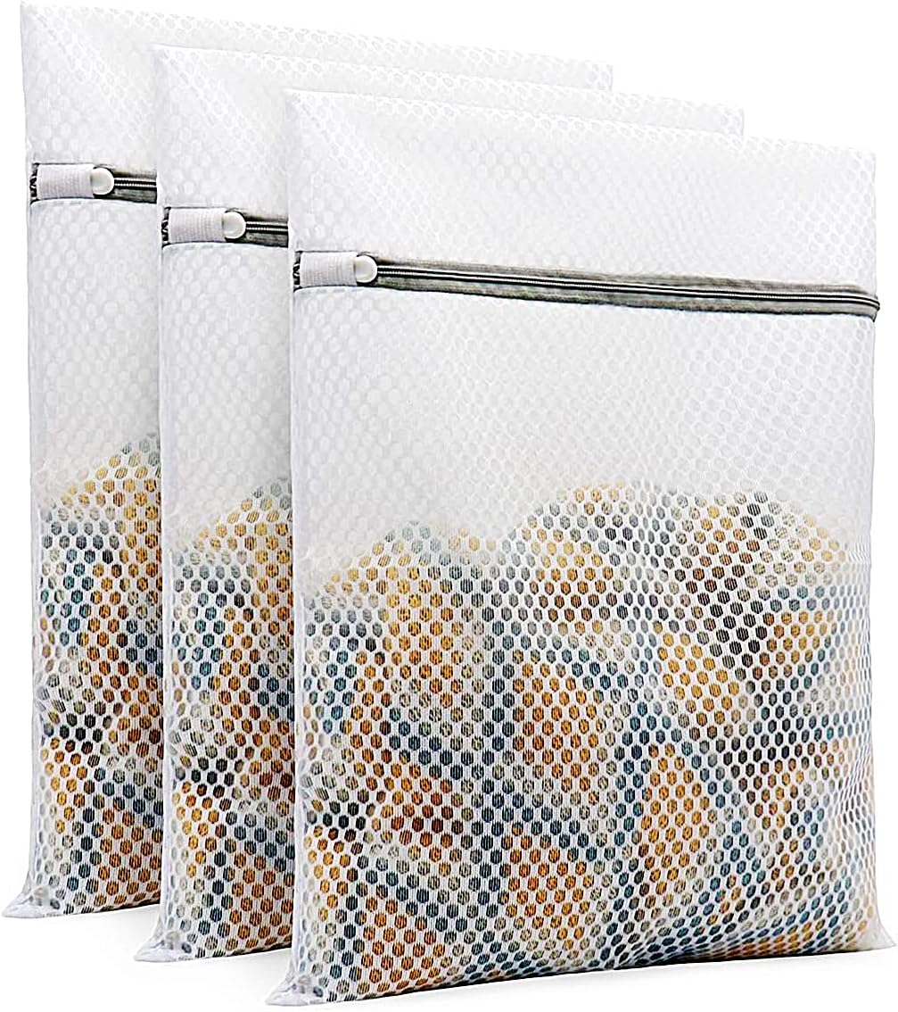 Mesh Laundry Bags, Washing Machine Pouch for Delicates, Net Wash Purse with Zippers for Lingerie, Bras, Underwear, Baby Clothes, Socks and More - 3-Pack (Medium)