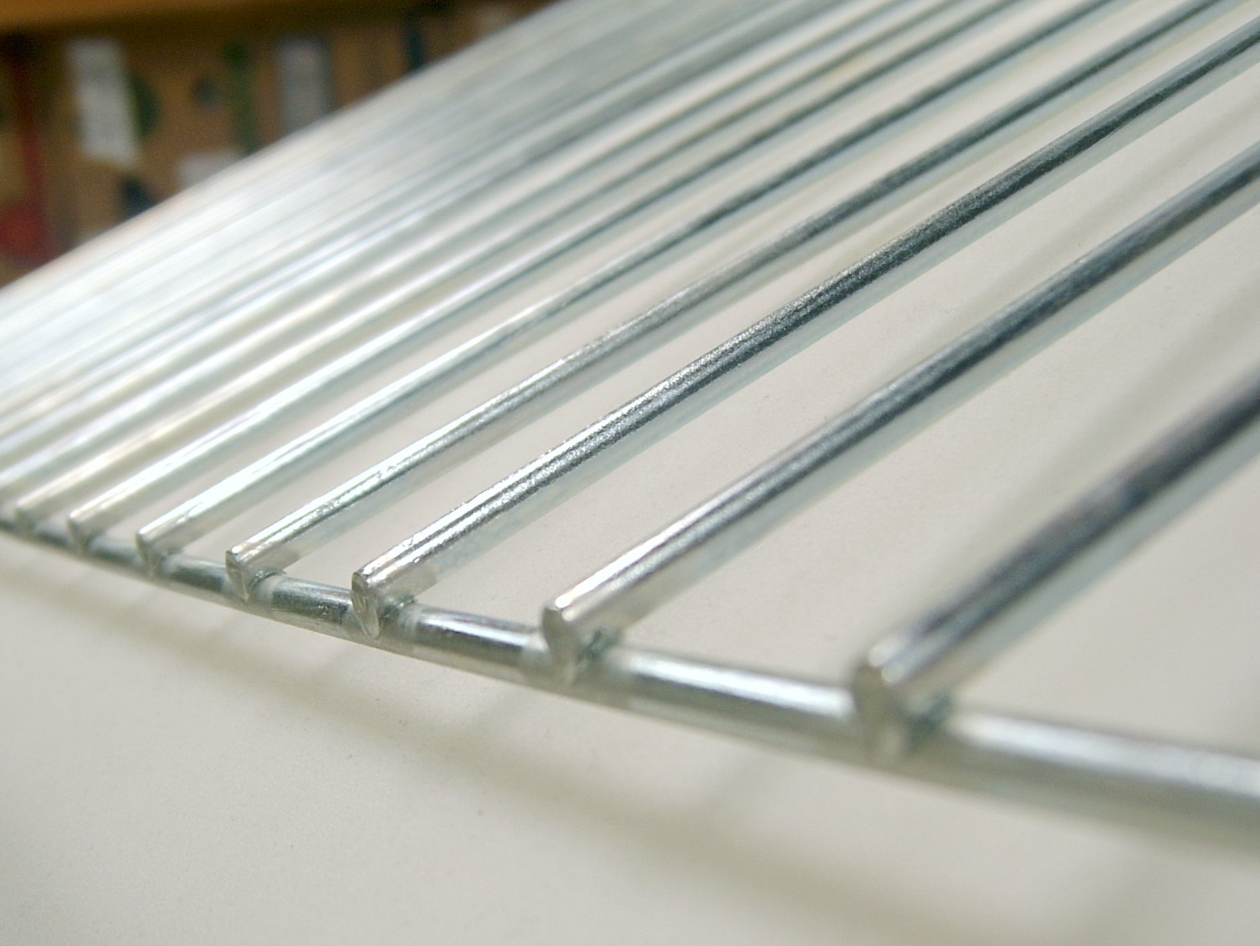 Grille de cuisson : 80 x 50 cm) équipé de poignées rabattables ø 4 mm