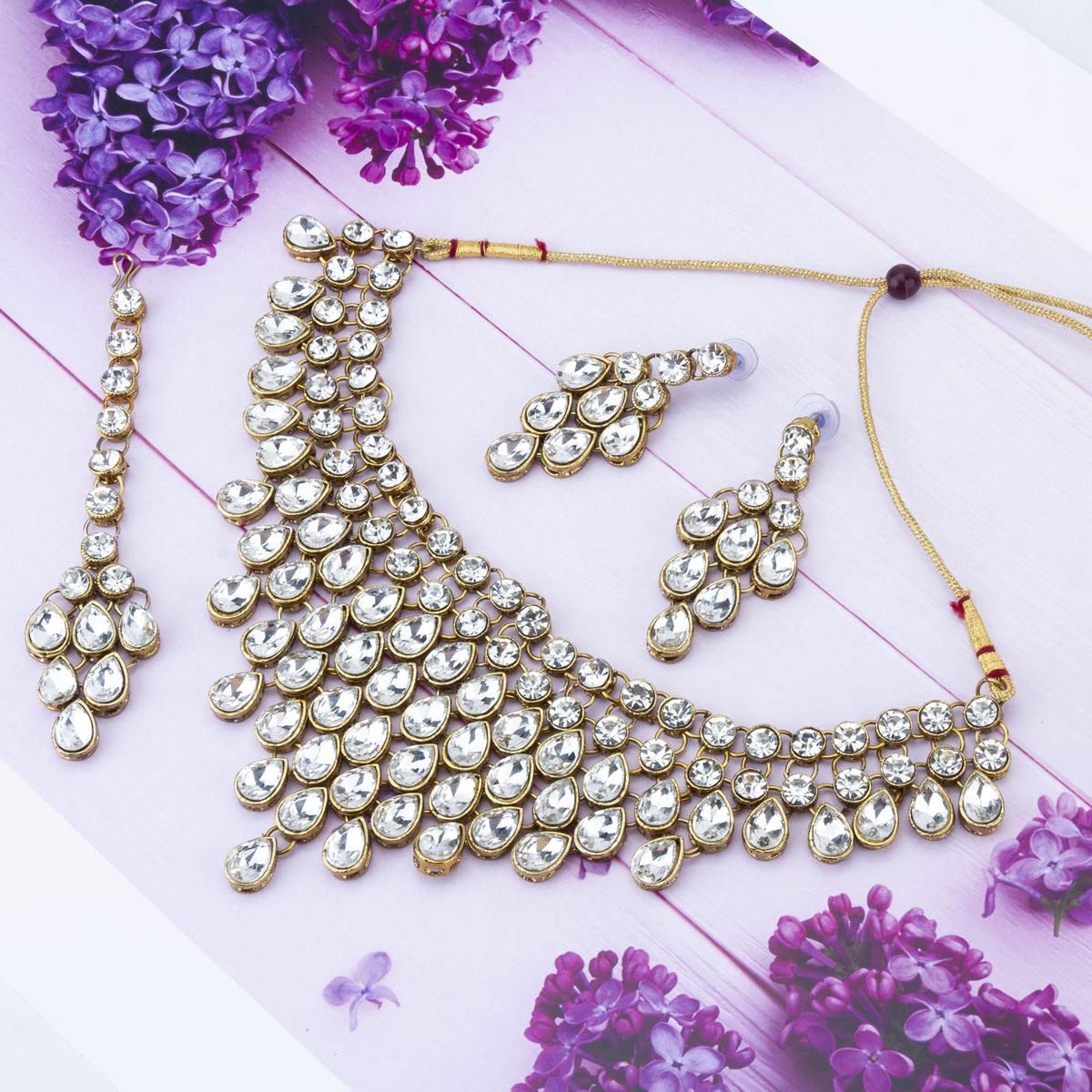 Stunning Kundan Studded Jewellery Set (CT-NCK-44149)