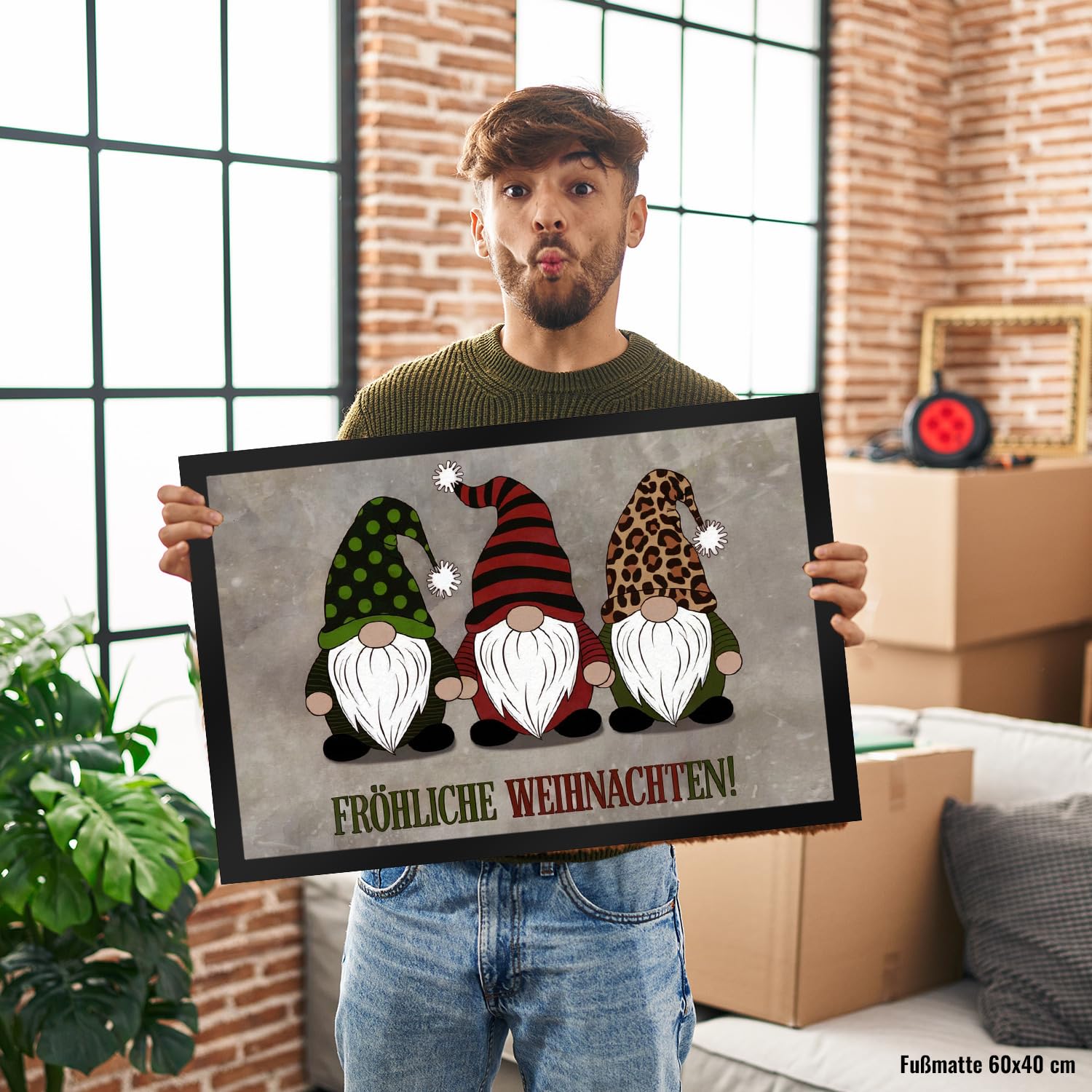 speecheese DREI Wichtel - Fröhliche Weihnachten Fußmatte XXL in 50x75 cm Weihnachten animiertes Bild grüner Hut roter Leopardenmuster - Perfekte Fußmatte XXL in 50x75 cm für Festtage
