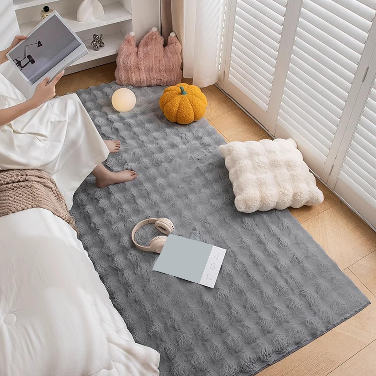 Tapis de chambre poil long et peluche lapin épais avec revêtement de sol antidérapant