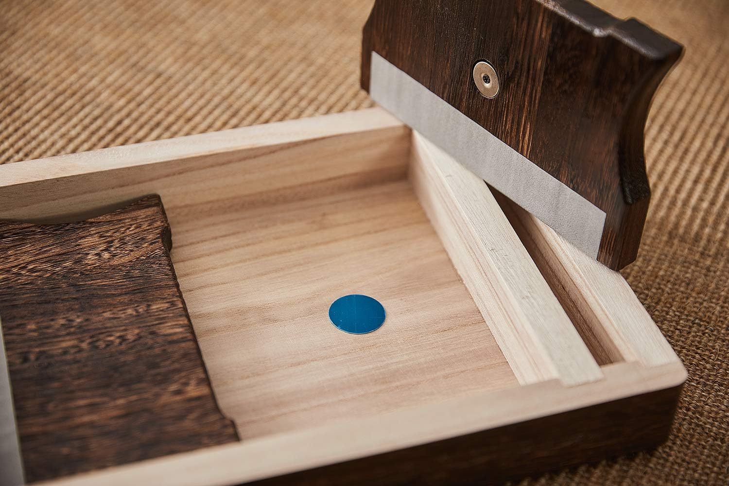 Wood Step Stool, Portable Rectangle Bed Stool, Small Step Ladder for Kitchen & Bathroom, Foot Rest Stool Under Desk, Large Surface, Strong and Durable