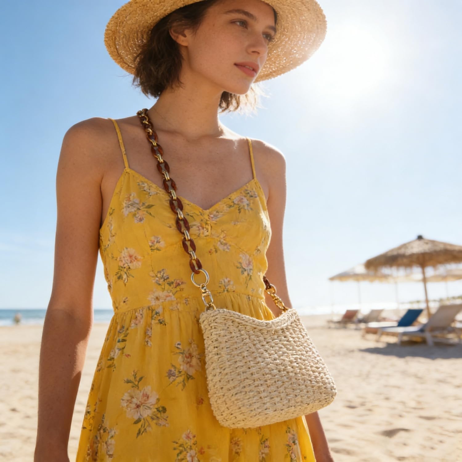 Women Woven Straw Shoulder Bag Summer Beach Chic Handbag with Acrylic Chain