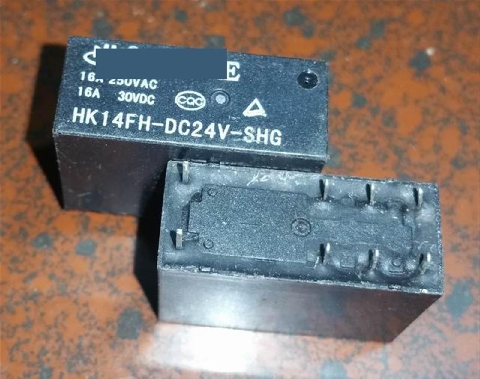 Relé 8 pines de 16A y 24V conmutación estable para alta corriente 14F-1C 2