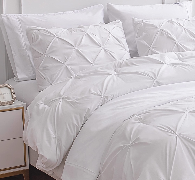 White 7-Piece Queen Comforter Set