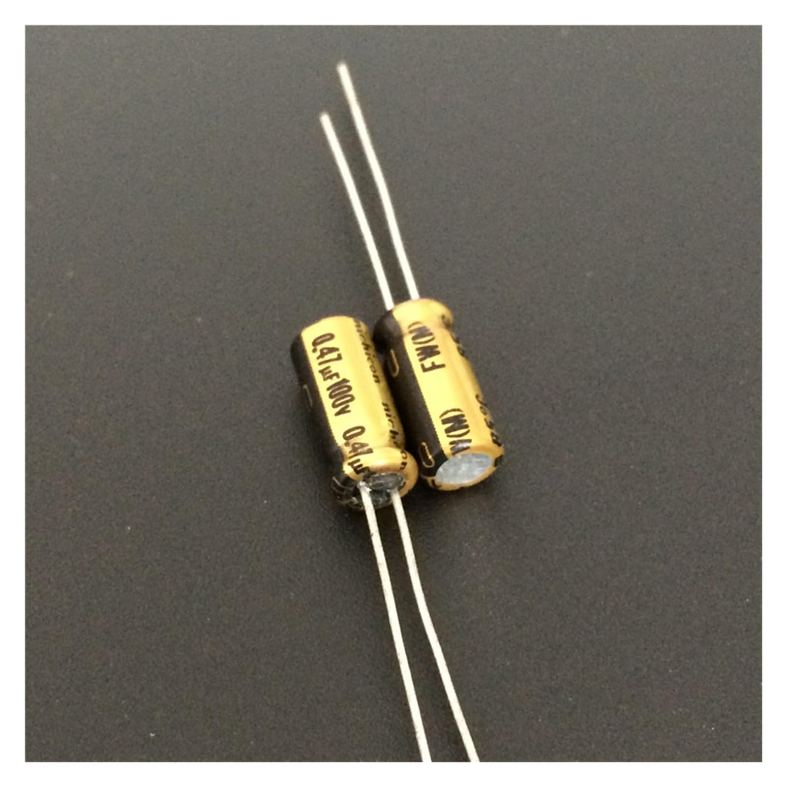 Condensateur Audio HiFi 0.47uF 100V contre les grésillements des vieux préamplis
