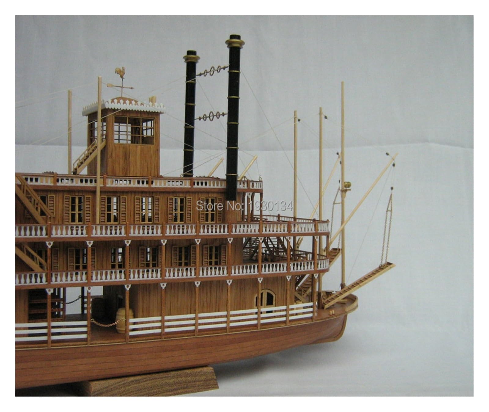 Amazon | スケール 1/100 木製ボート モデル キット 船尾汽船 