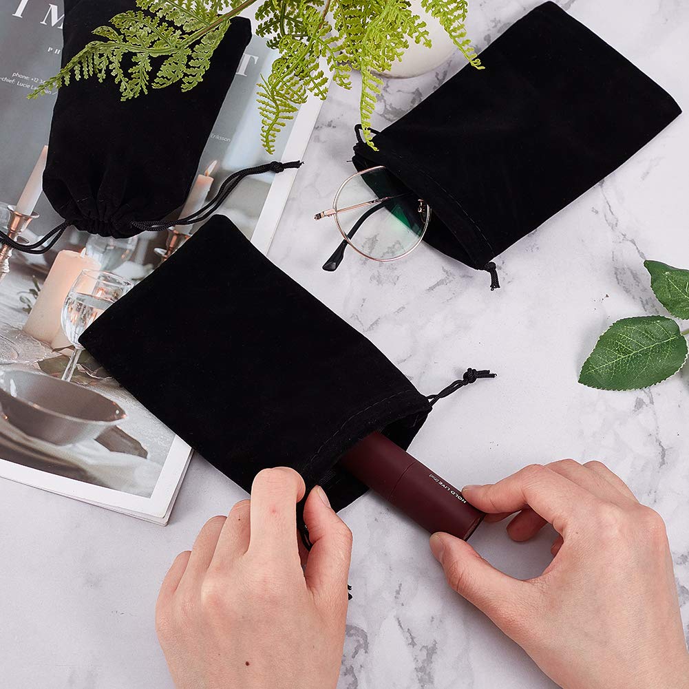 NBEADS 5 Bolsos del Terciopelo, Bolsa de Terciopelo Negro de 10×15 cm Bolsas de Tela con Cordón para Decoración de Navidad Joyas, Tapones para Oídos Y Llaveros