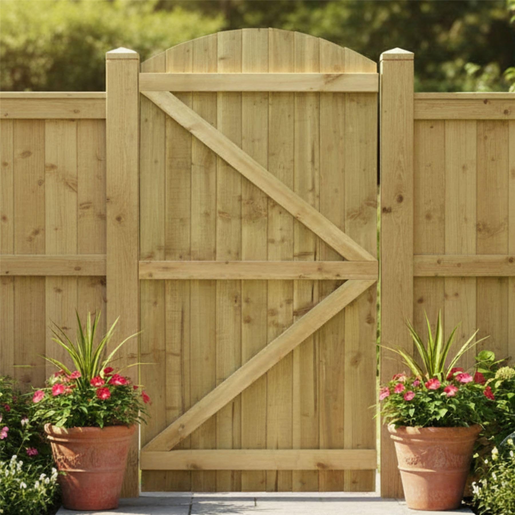 Arch Top Wooden Garden Gate 6x2.5ft - Feather Edge Semi-Braced Treated Timber Door, H:6ft x W:2.5ft Ideal for Outdoor Pathway Home Access (High: 180cm x Wide: 75cm)