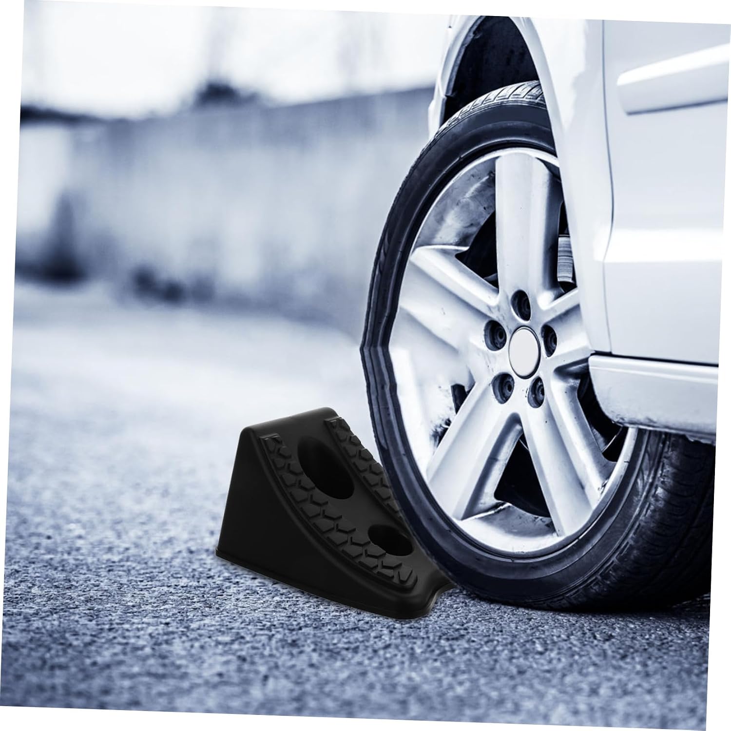 Car Wheel Chock Compact Tire Block for Enhanced Grip and Safety Textured Design for for Vehicles and Trailers Space Saving Wheel Immobilizer