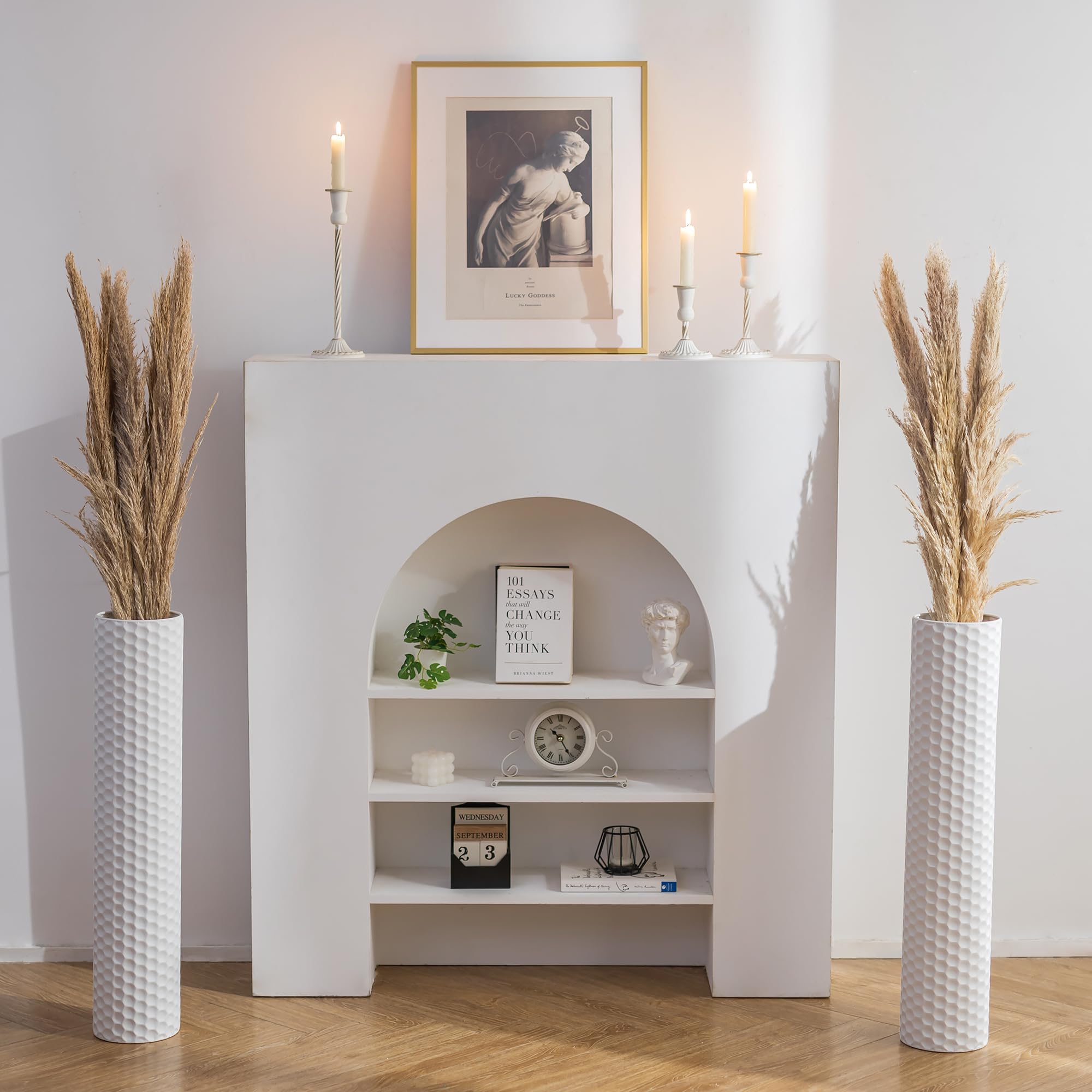 Sziqiqi Weiß Bodenvase Groß 70cm: Hoch Vasen Set aus 2 für Trockenblumen Pampasgras Kunstblumen - Metall Große Bodenvasen für Boden Kaminofen Sideboard Kommode Hauseingang Innen Home Deko | 70,1 cm extra großer Bodenständer mit Wabenstruktur, groß stehend