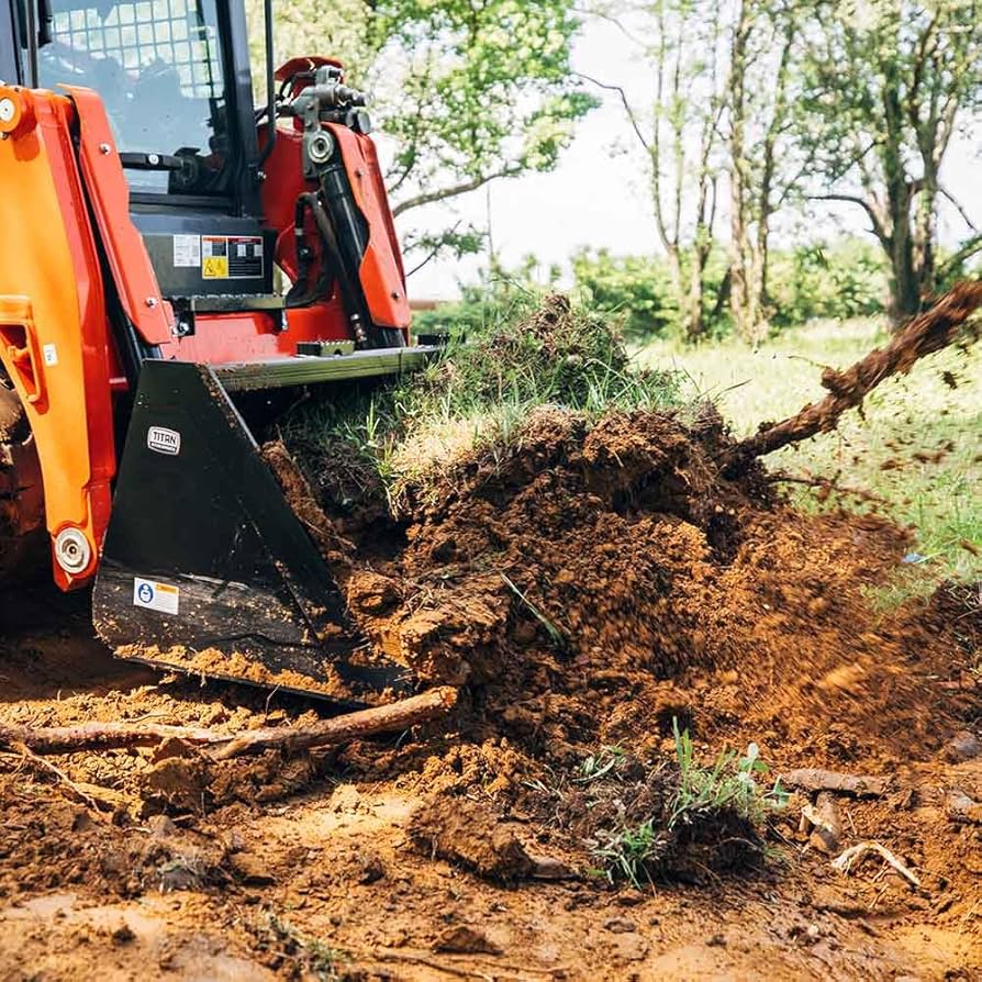 アメフト ショルダーパッド TITAN PRO small size Amazon.com