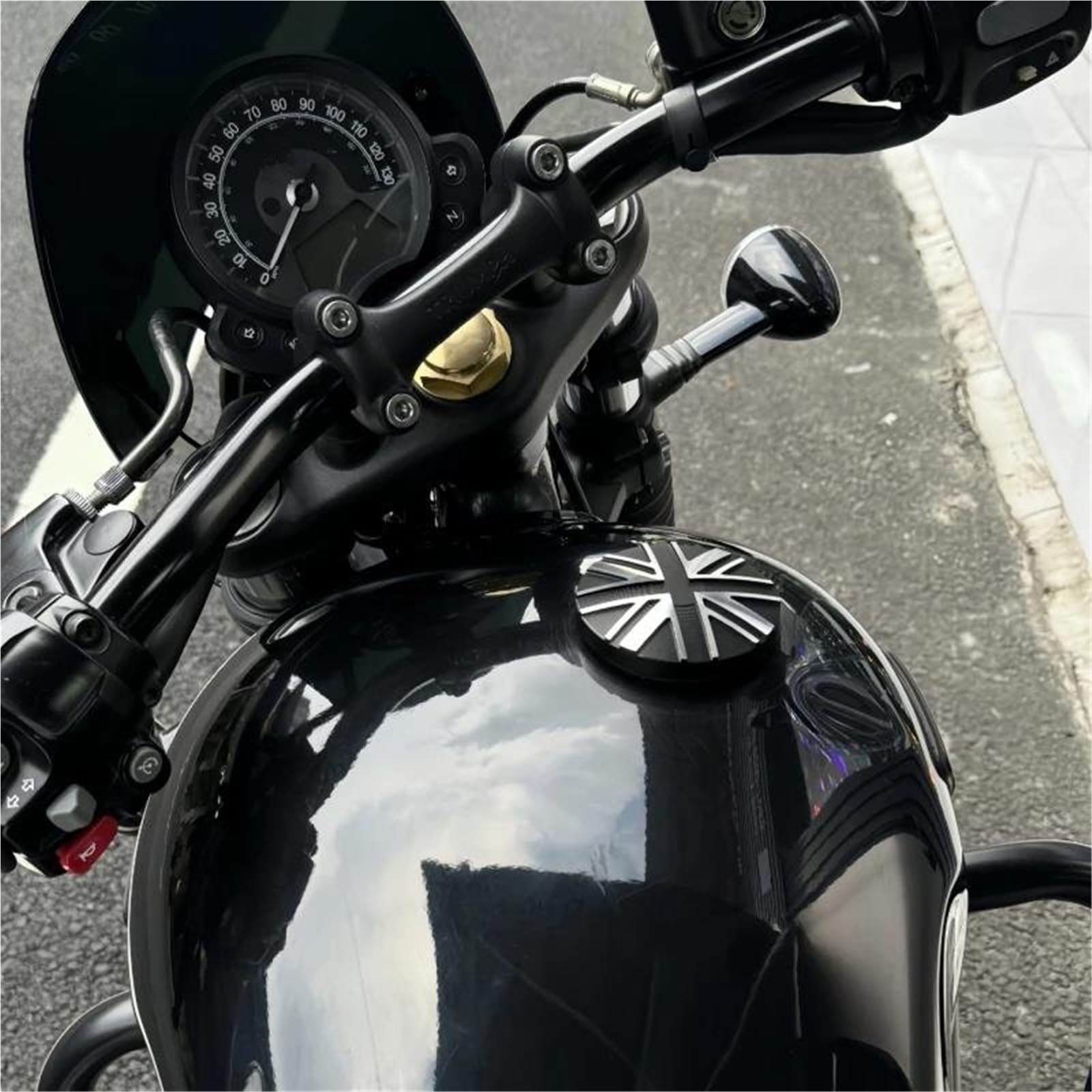 Tappo Carburante Moto Per Triumph Per Bonneville Bobber T120 T100 Street Twin Scrambler Thruxton 900 Moto Benzina Tappo Serbatoio Gas Carburante Retro Coperchio Dell'olio GFVFGNLNNA(Argento)