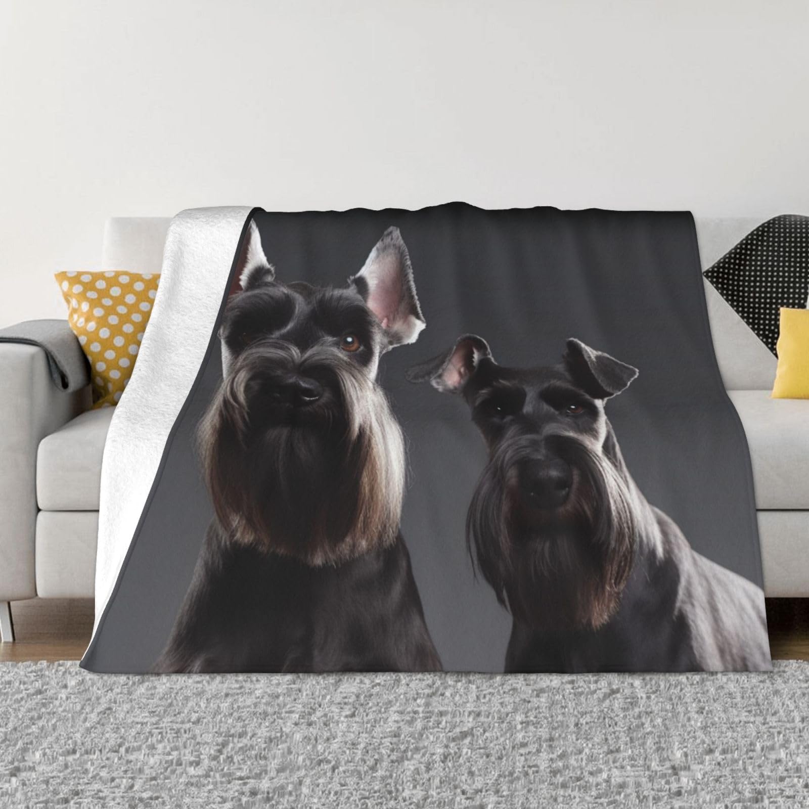 Plaid schnauzer doux pour moments cocooning au salon et lit de chambre