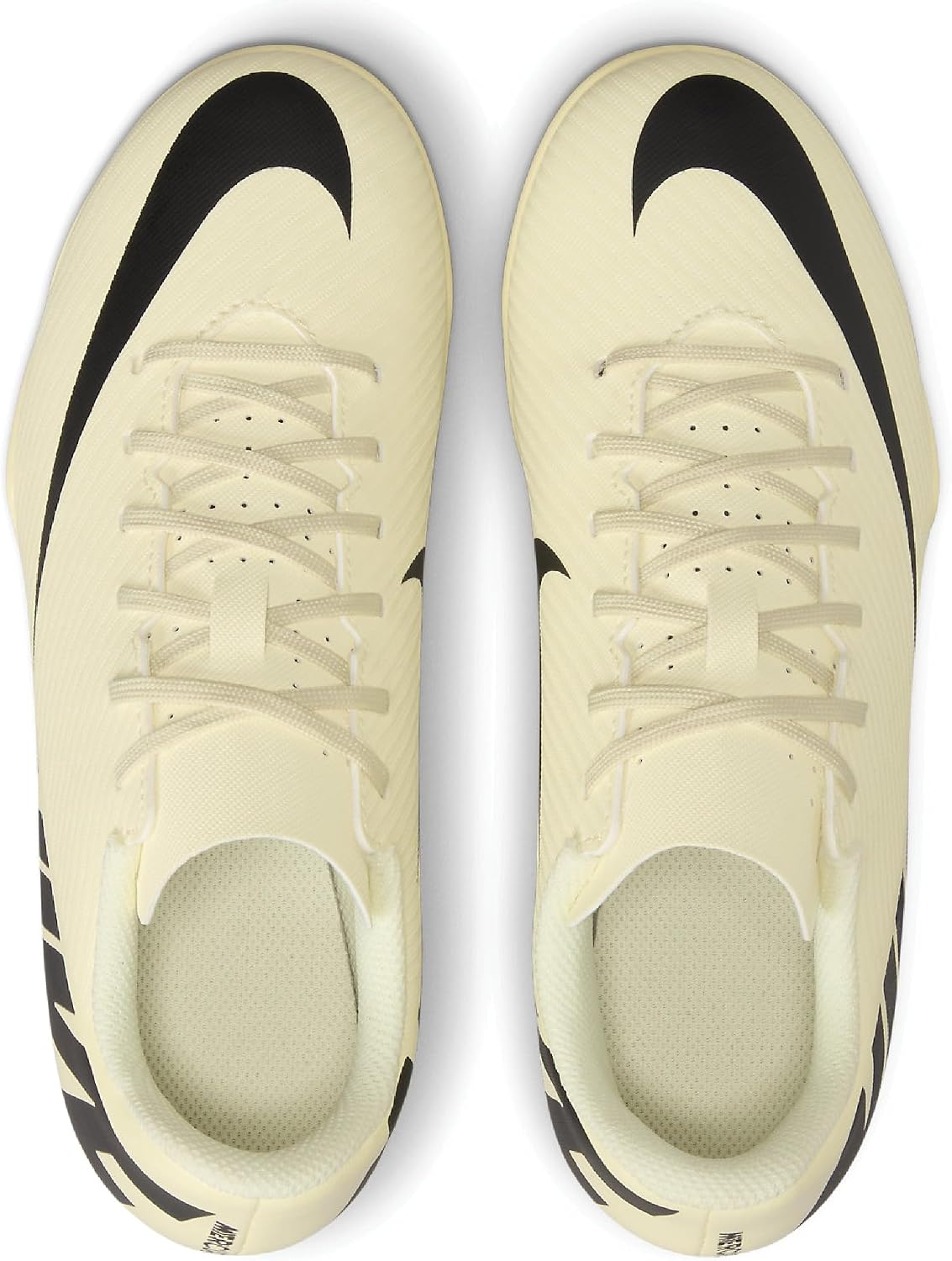 Nike Unisex Vapor 15 Club Sneaker