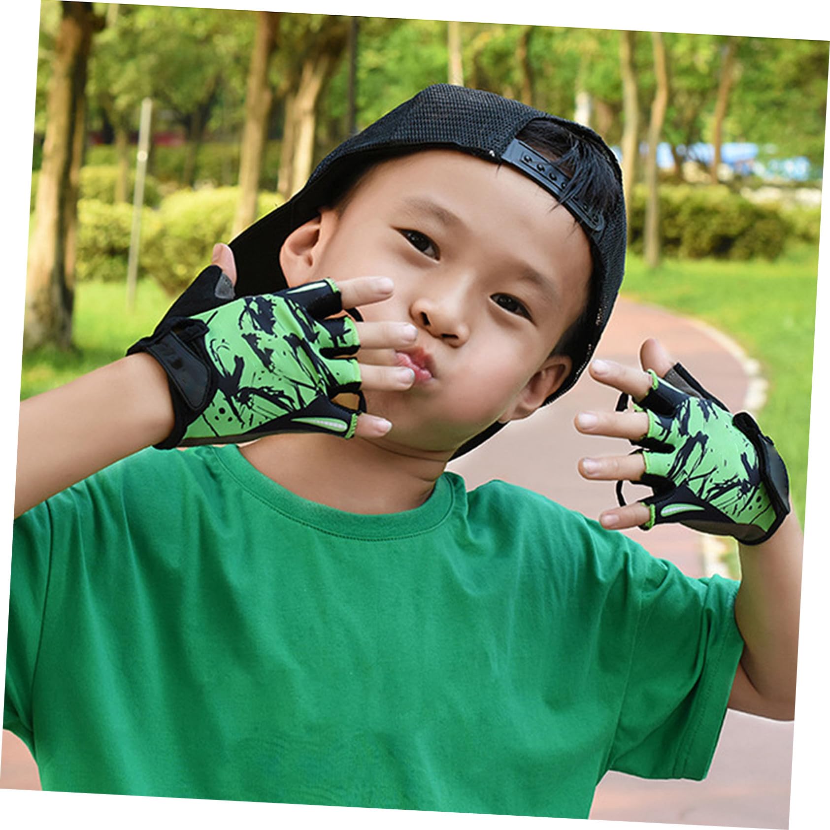 3stücke Kids Outdoor Sports Halbfingerhandschuhe rutschfeste Atmungsaktive Und Schockabsorbierende Workout-Handschuhe Für Junge Mädchen Grünes Totem Für Radfahren Klettern Und