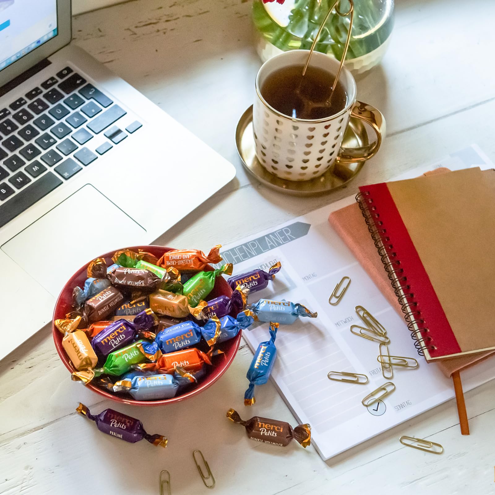 merci Petits Surtido de Chocolates – Caja de 1 kg – Caja de Bombones de Cortesía para Hoteles, Restaurantes y Cafés – 7 Especialidades – Sin Gluten y Vegetarianos – Para Compartir y Regalar