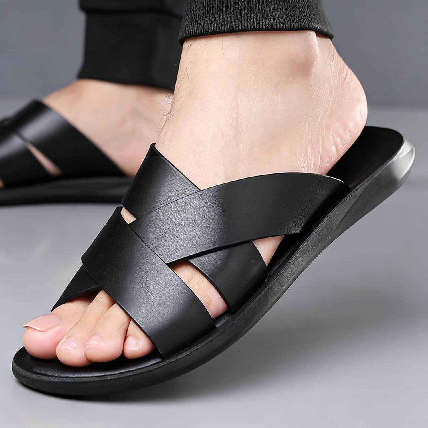 Men's Strappy Slip On Slides Sandals Lightweight Open Toe Anti-Slip Flat Beach Slippers for Summer Vacation Indoor Outdoor Walking Sandals