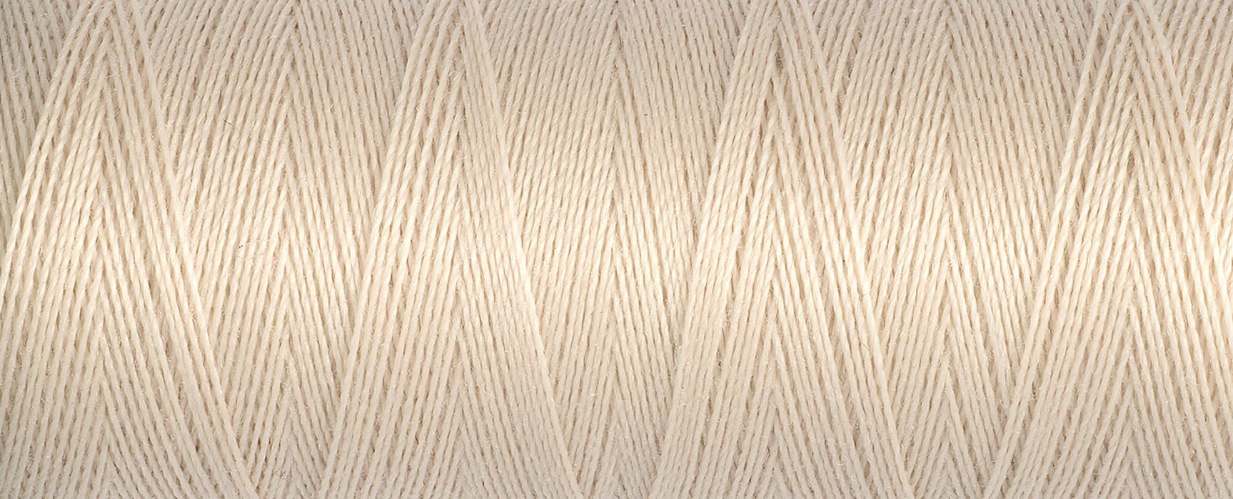 Gütermann Vellum 0169 Gutermann Sew All Polyester Thread, 100 M, 5.5 X 1.8 X 1.8 Cm