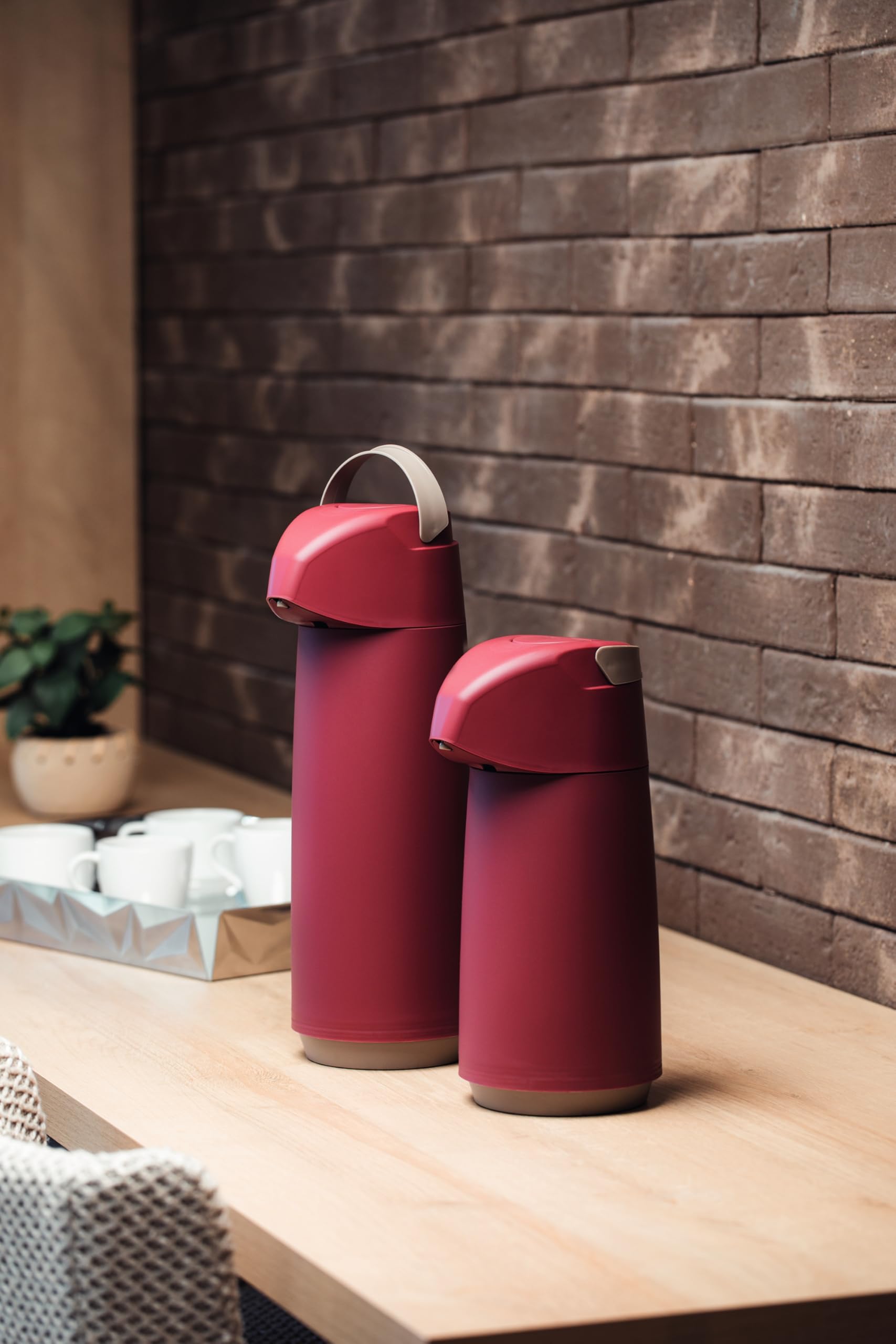 Tramontina Caraffa Termica per Bevande con Sifone Colore Rosso Exata 1,8L