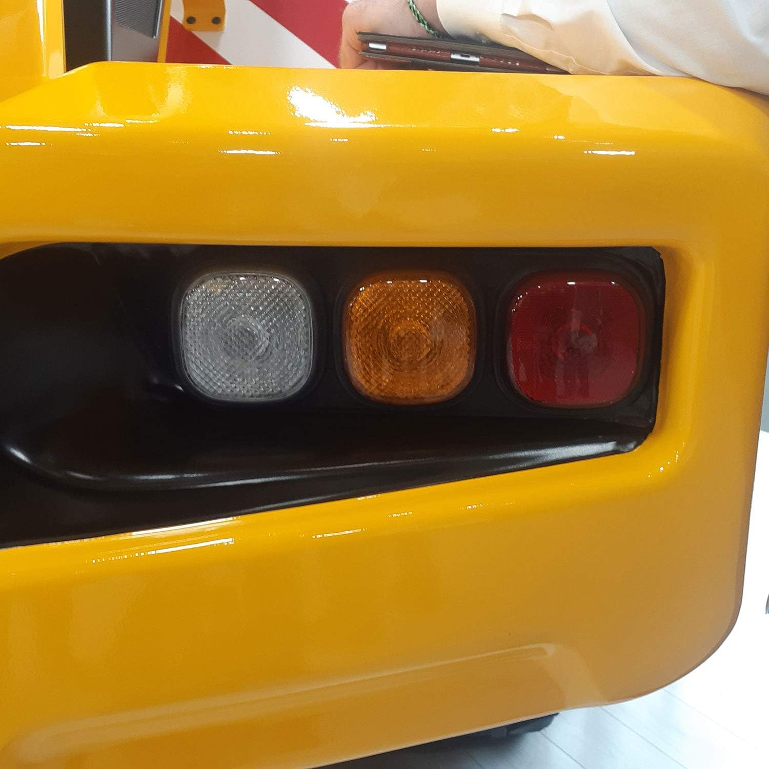 Bajato Lente per fanale Posteriore per fari Posteriori per Veicoli industriali, agricoli, ribaltabili, Movimento Terra, JCB 70050044 70050129 (Rosso)
