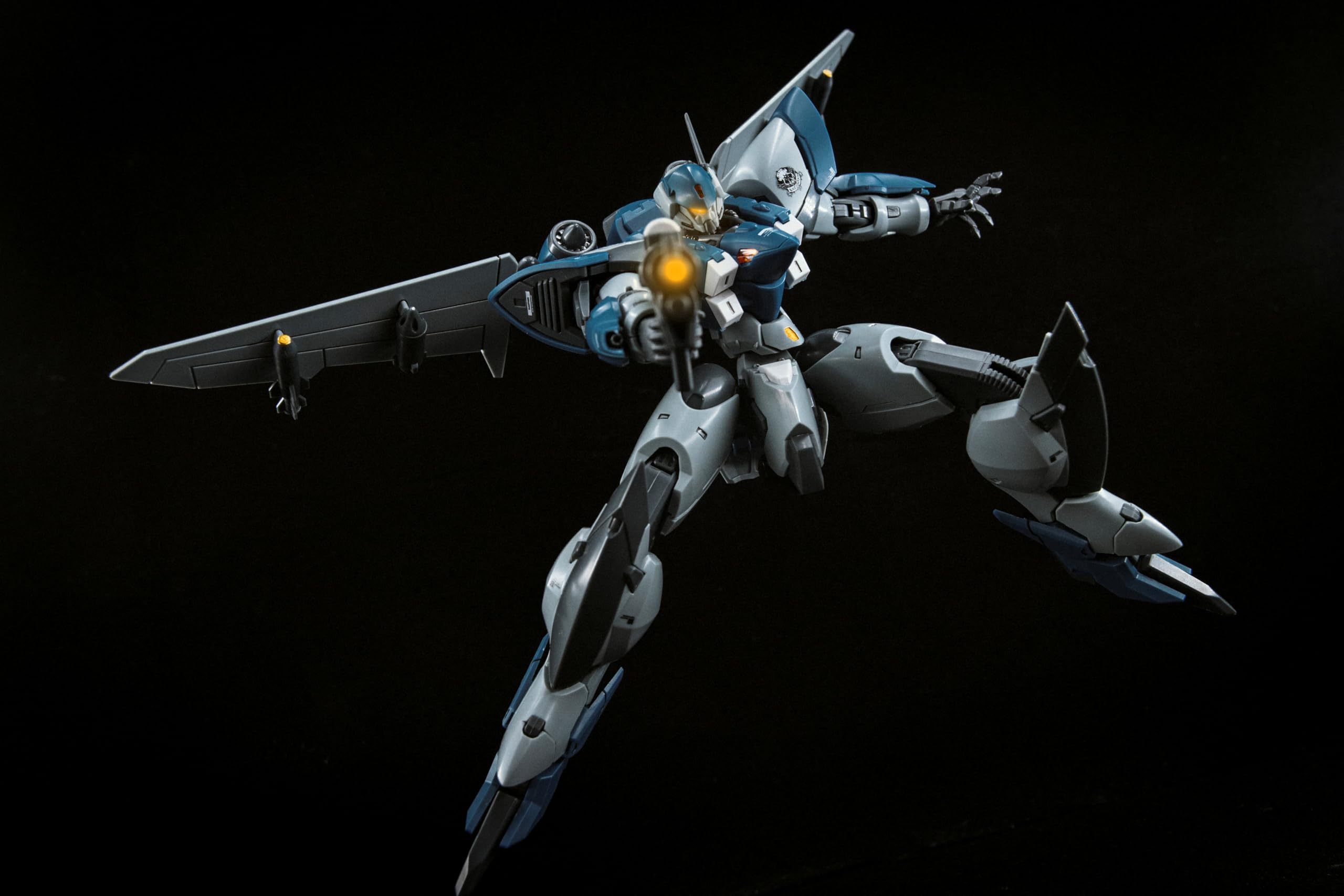 Amazon.co.jp: [ToyBase] 酋長大陸 1/144 雲雀 ひばり YUNQUE