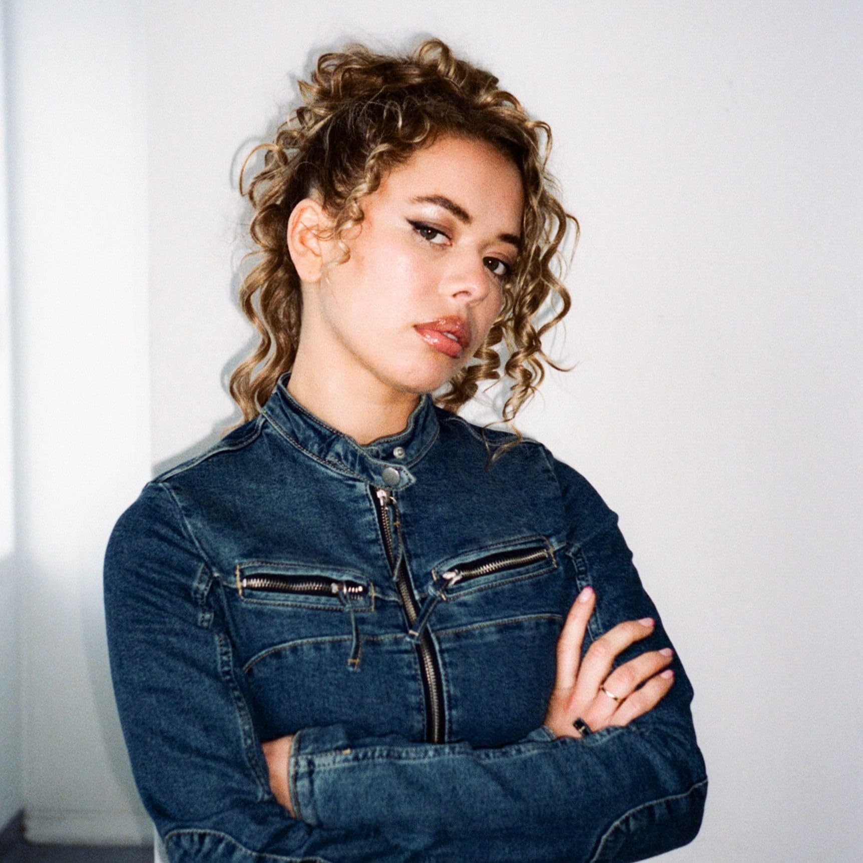 Nilüfer Yanya