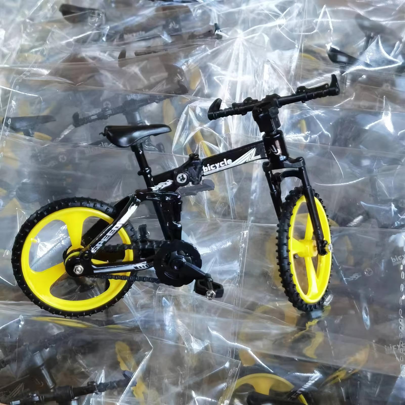 Générique Mini Jouet De Cyclisme – Anti-Stress Finger Cycling | Modèle De Vélo De Montagne Miniature De Vélo Miniature, Mini Véllo De Course Rétro en Métal Moulé sous Pression