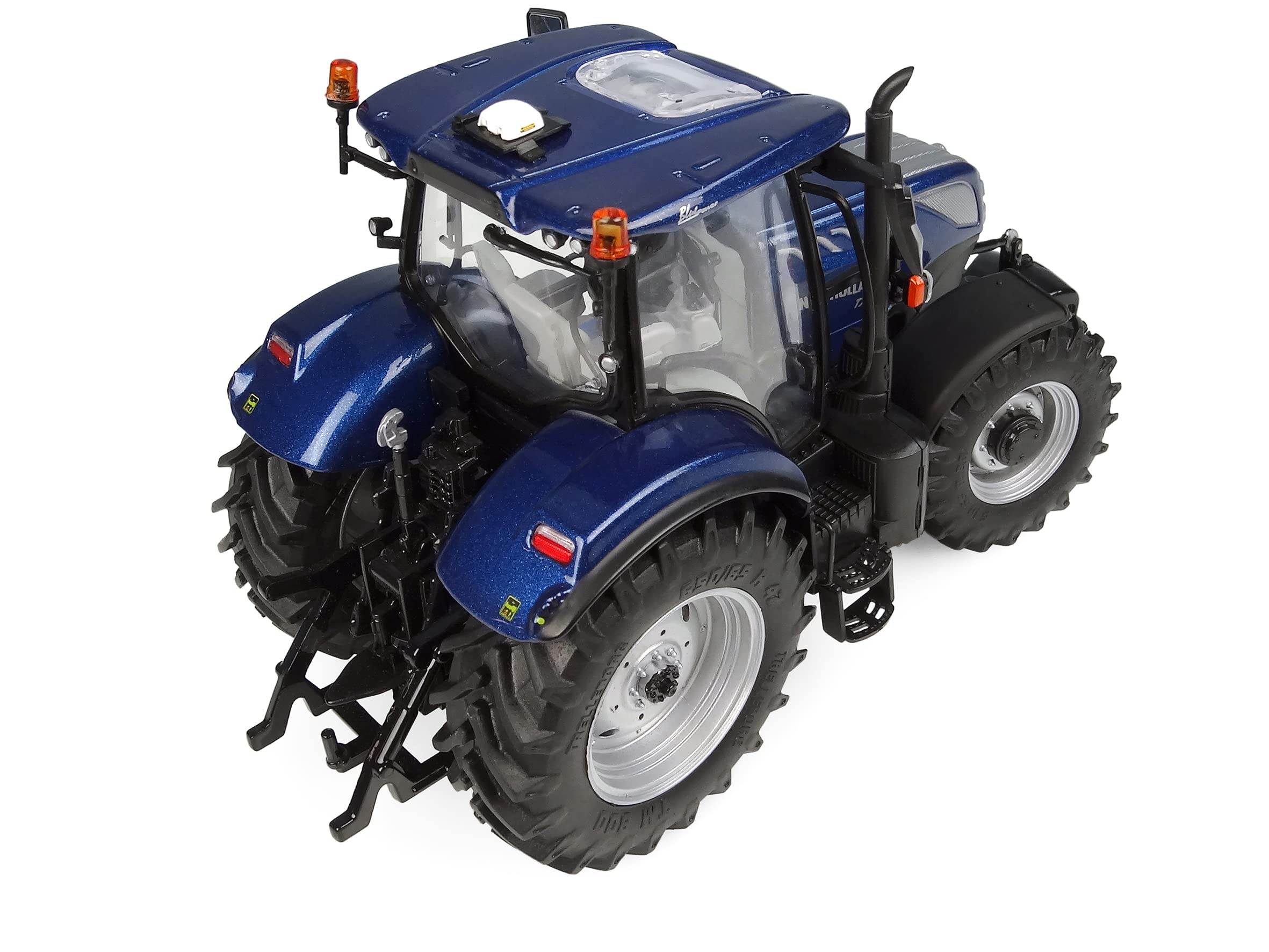Amazon.com: Universal Hobbies 1:32 Scale New Holland T7.210 Blue