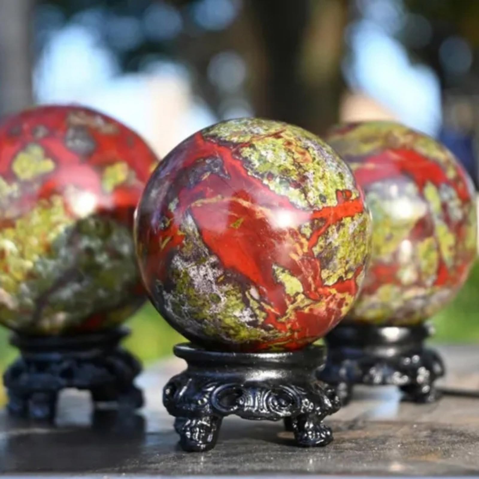 Sfera di Pietra Naturale lucidata con Sangue di Drago, Sfere Decorative di Pietra preziosa Verde, Sfera di Cristallo di Quarzo curativo per Meditazione e Stregoneria, Decorazione,70~75mm