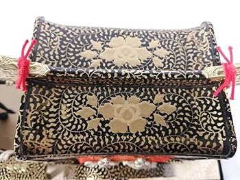 明治期 金蒔絵『牡丹唐草文』小型 木製御懸盤 一対 共箱☆時代物☆ 明治期 金蒔絵『牡丹唐草文』小型 木製御懸盤 一対 共箱☆時代物