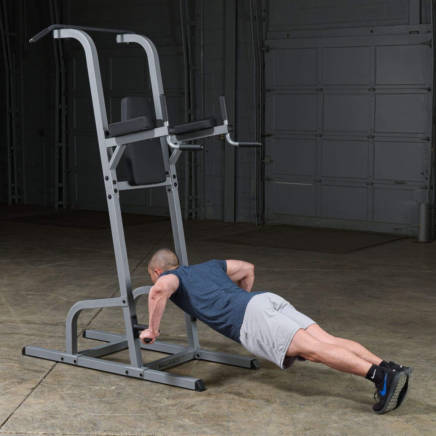 Body-Solid GVKR-82 4in1 Kraftstation I Kniehebe-Station I Klimmzug-Station I Dip-Station I Liegestütz-Station I Black-Edition