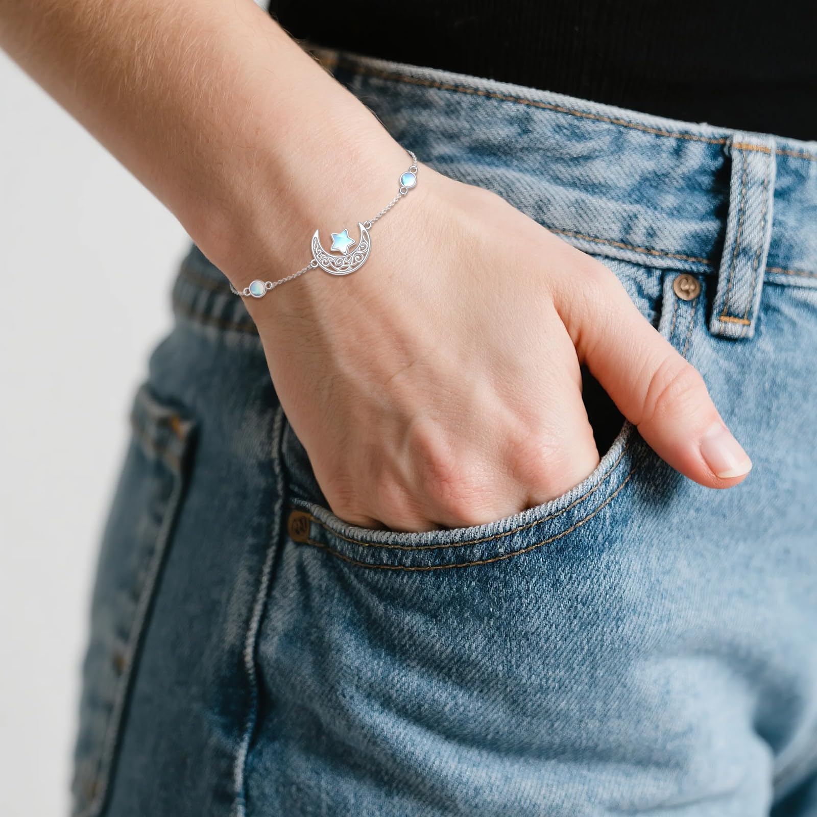 LONAGO Mond und Stern Armband für Damen 925er Sterlingsilber Künstlicher Mondstein Armband als Geschenk