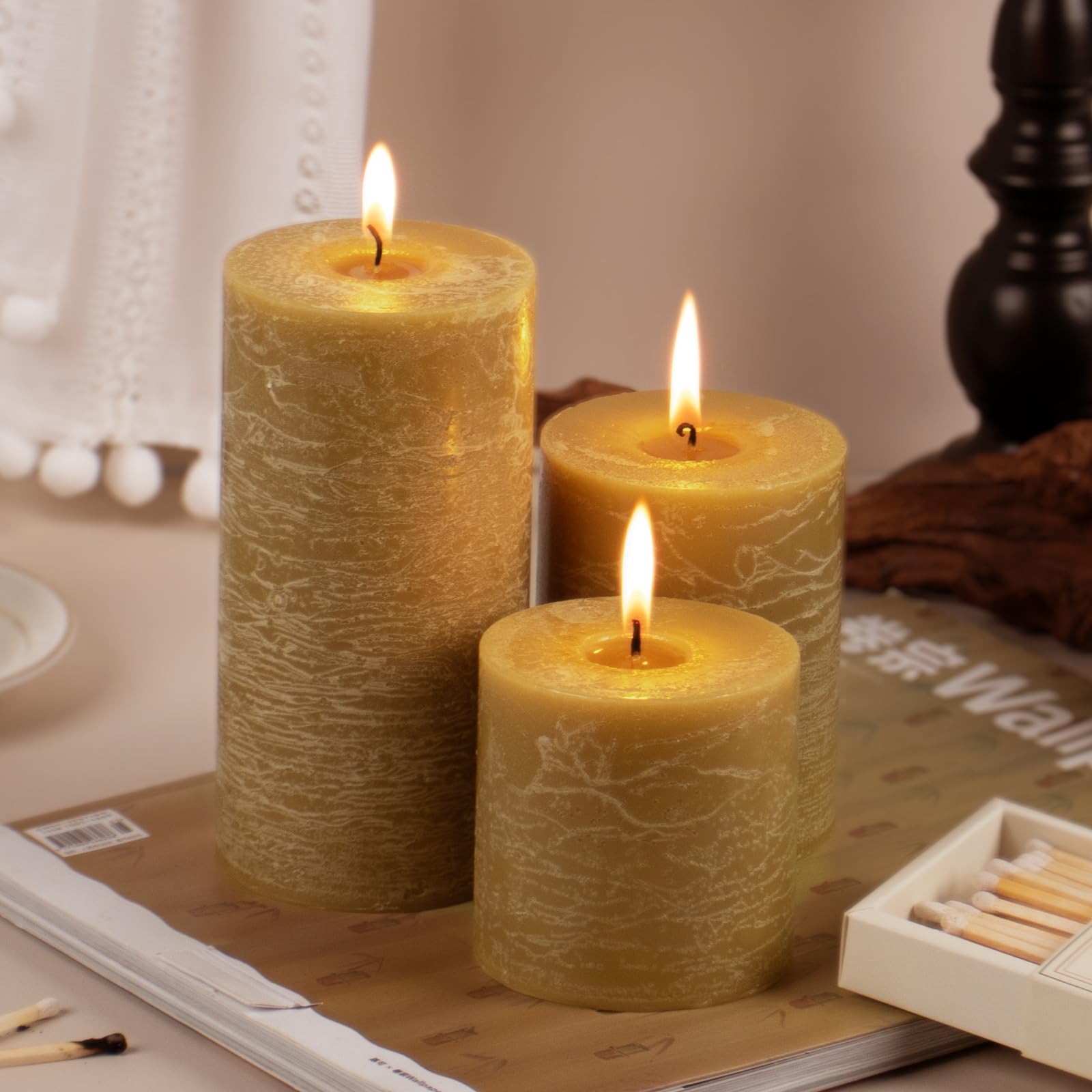 KONNI Juego de 3 velas de pilar de cera amarilla, velas de pilar sin perfume de 3 x 3 pulgadas, velas de combustión de 30 horas de duración, vela redonda grande sin humo y sin goteo para bodas,