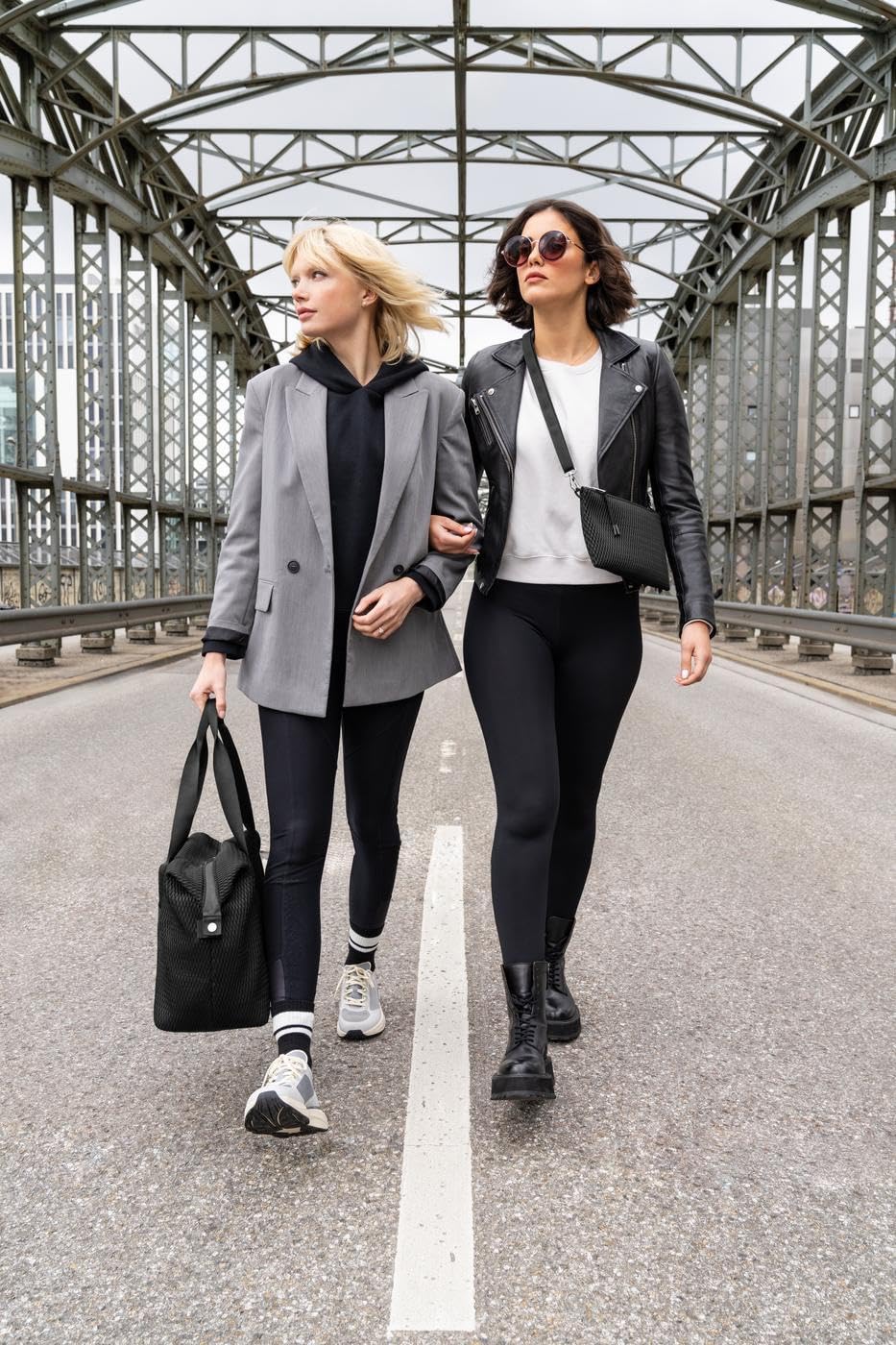 reisenthel Extralite weekend M – torba sportowa, torba podróżna, bagaż podręczny, z atestem Ryanair, bardzo lekka, 28 l