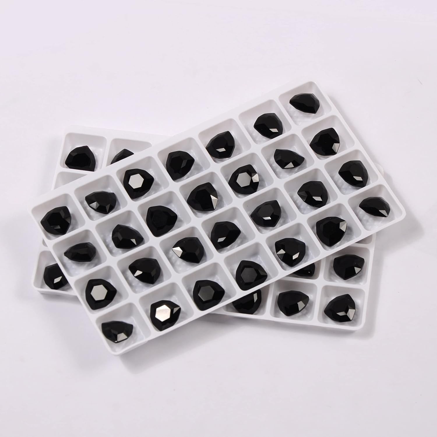 Best Glass Material Rhinestones Jet Color Trilliant Shape Shing Rhinestone for 3D DIY Nail Art Decoration