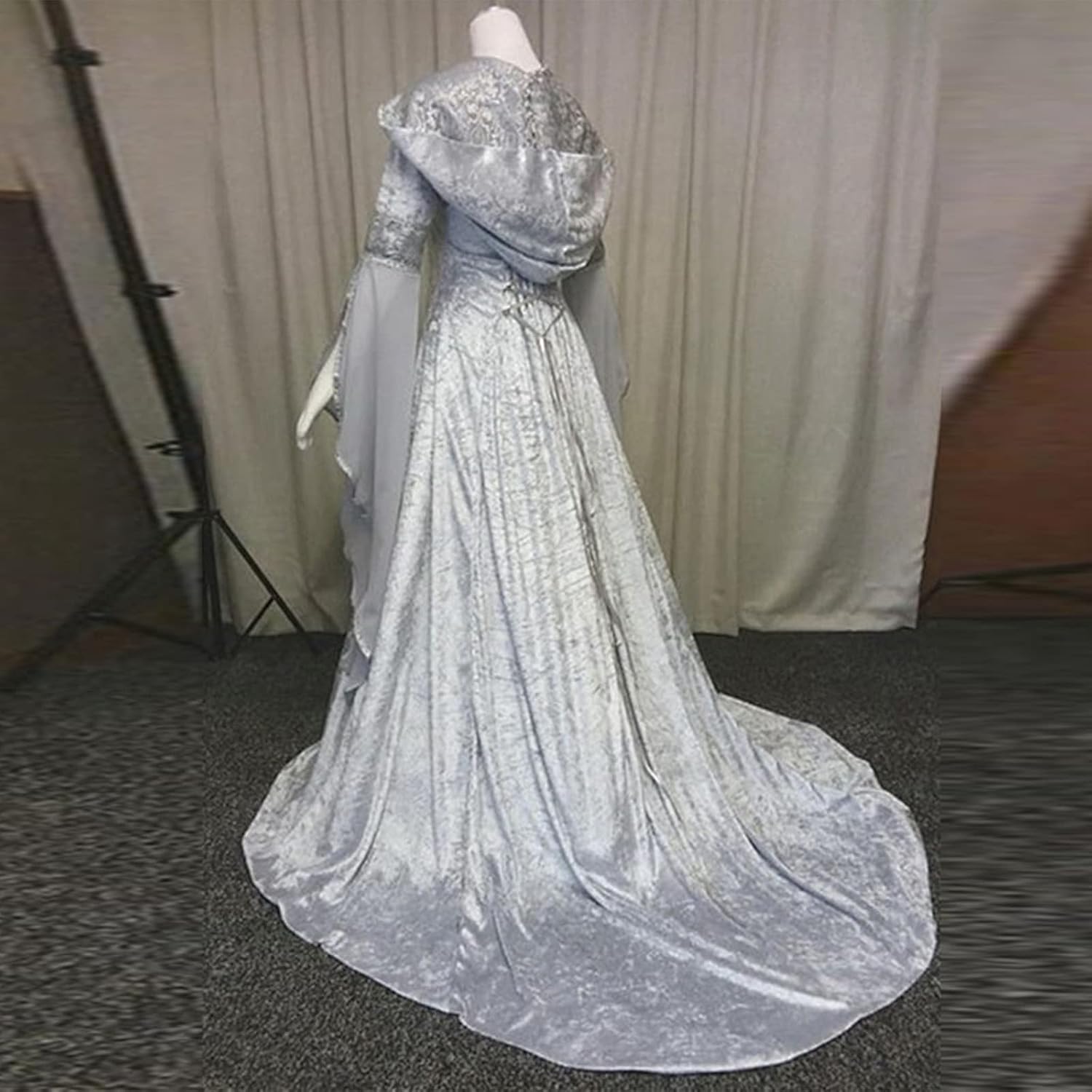 Womens Hooded Medieval Gown Floor Length Renaissance Royal Court Halloween Costumes Flare Sleeve Lace Up Sleeve Dresses