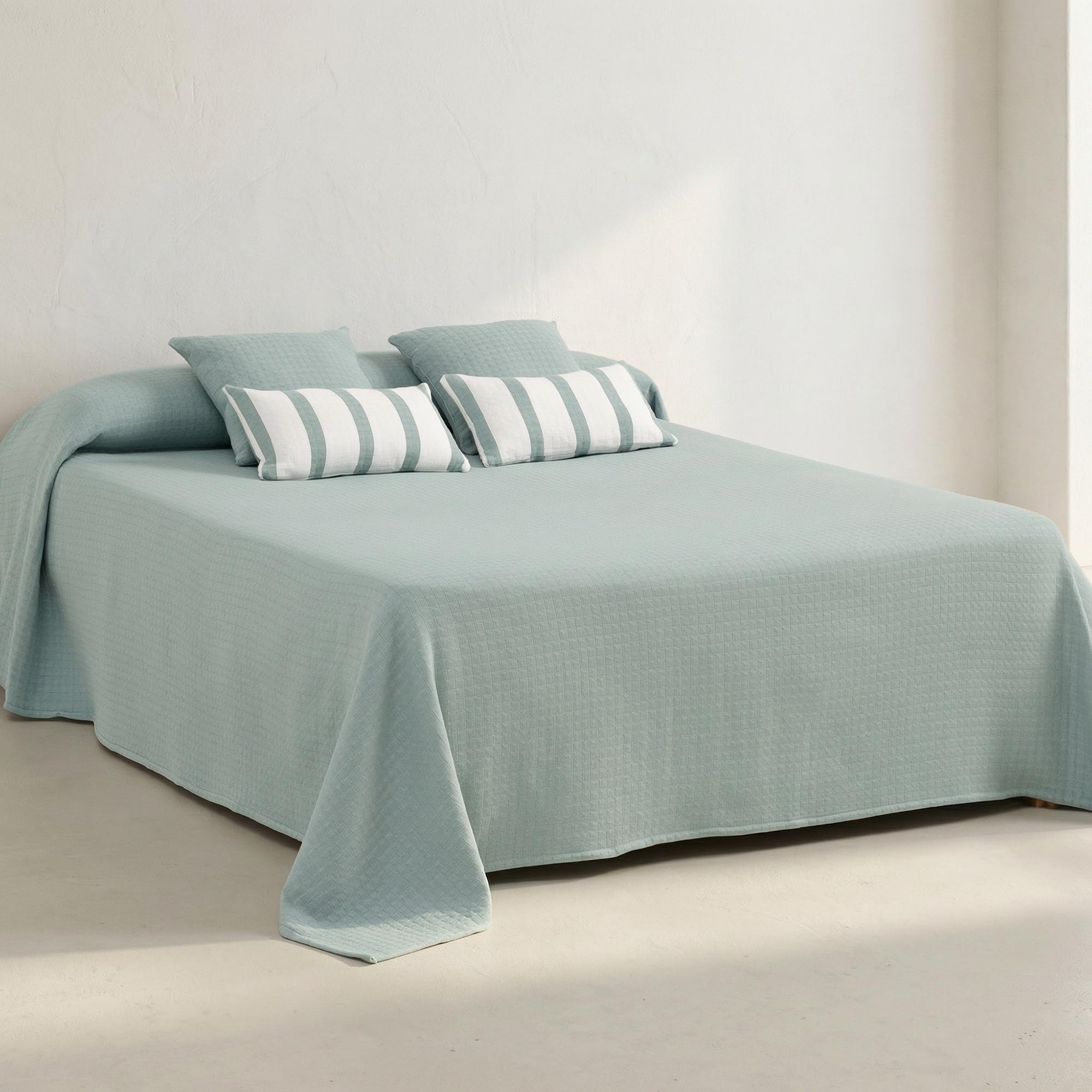 GAMUSI Colcha Cama 150 cm – cubrecama 250x270 cm, Bouti Ligera, Liso, Color Agua
