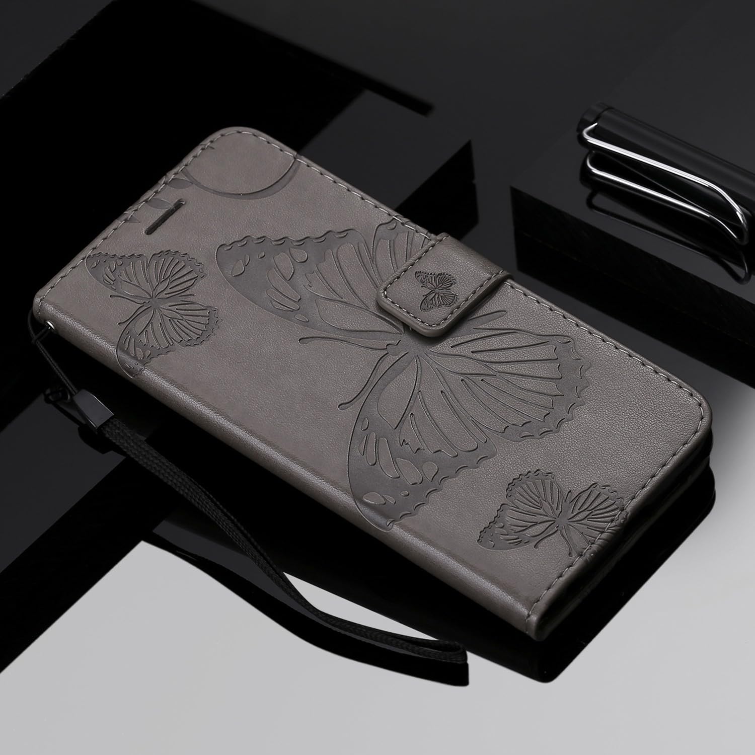 Portefeuille papillon iPhone 15 Plus en cuir : le cadeau idéal - 8