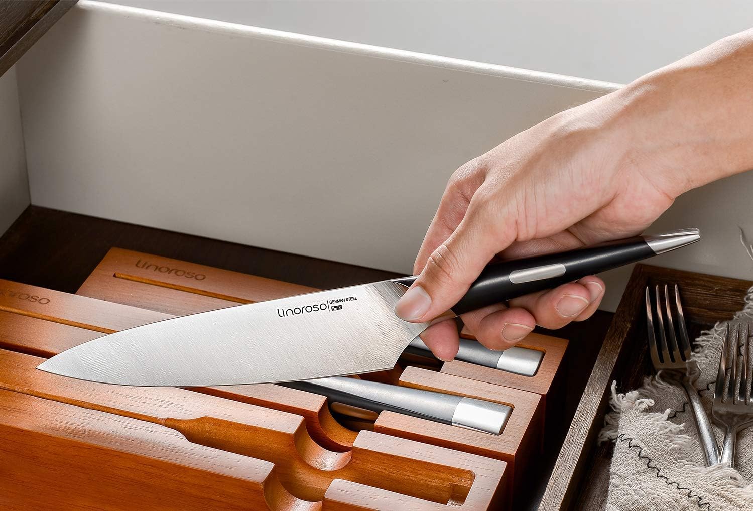 linoroso 3 Piece Forged German High Carbon Steel Chef Knife Set (Includes 7-inch Chef's Knife, 6-inch Santoku Knife and 4.5-inch Fruit Paring Knife), with 3 Oak Knife Storage block for Each Blade