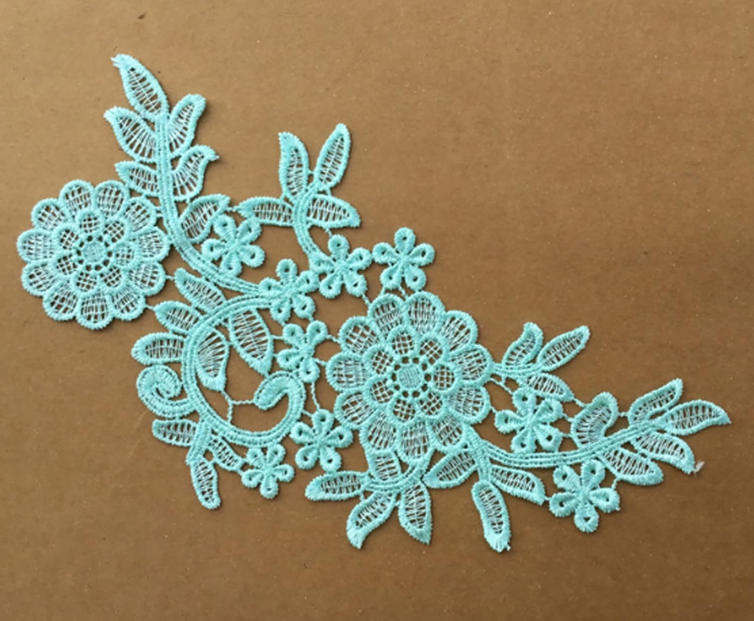 4 Pieces Floral lace Applique sew on Guipure lace Motif #5 (Light Green) - Image 2