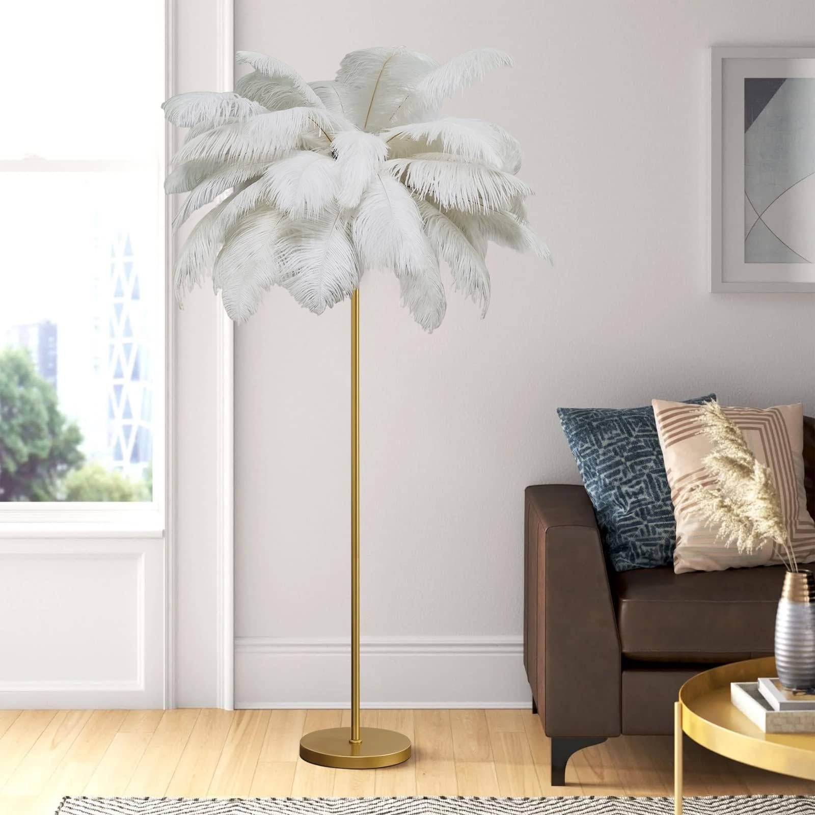 GUODDM Floor Lamp, Feather Floor Lamp with Gold Finish & LED Tall Lamps, 160cm Simple Modern Stand Light Ostrich Feather Shade Palm Tree Lamp, for Bedroom Living Room Corner Decor Room