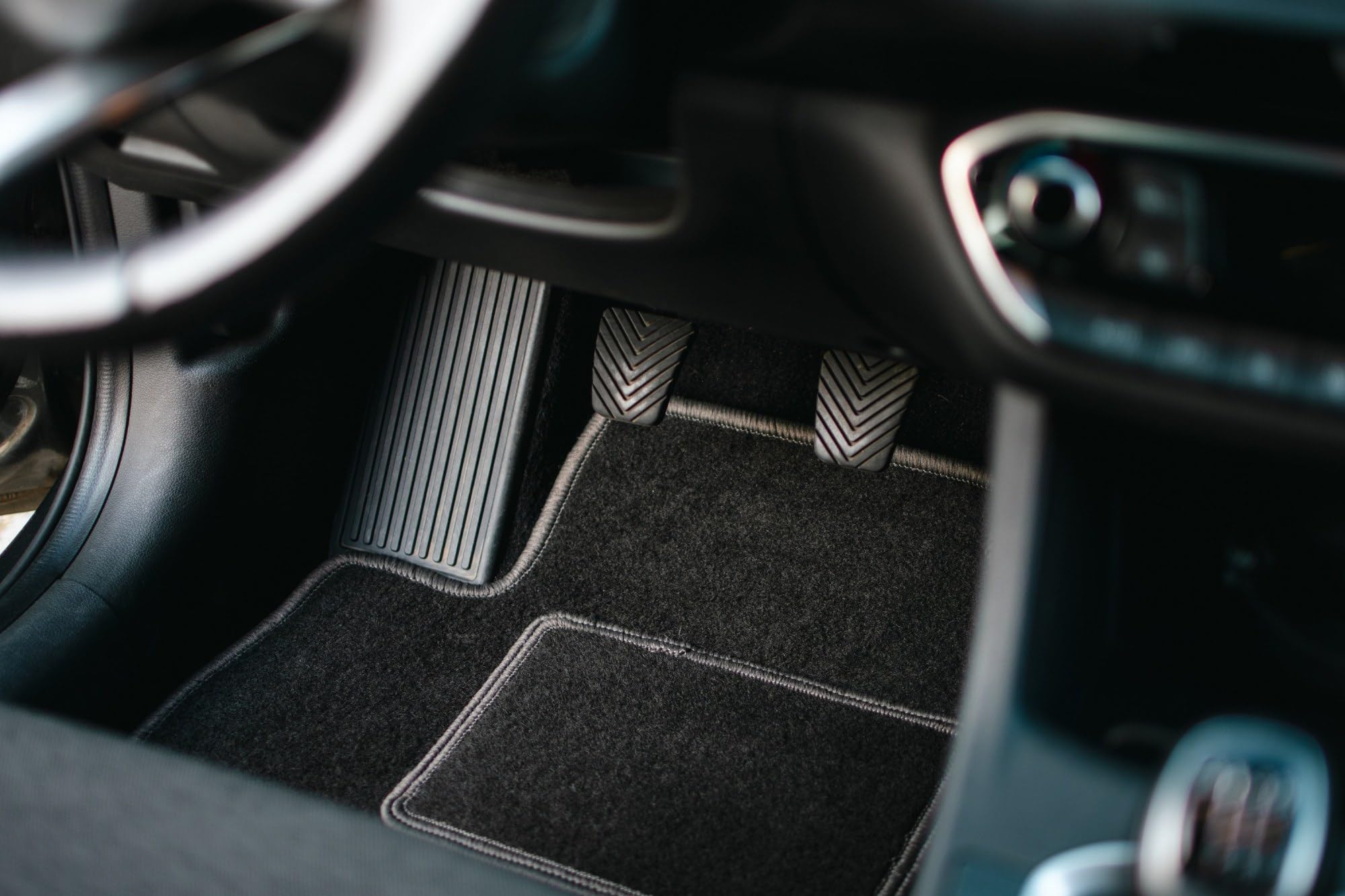 Alfombrillas para Coche de Terciopelo de Color Grafito, Ajuste Peugeot 308 II Combi, SW (2013-) 4 Piezas