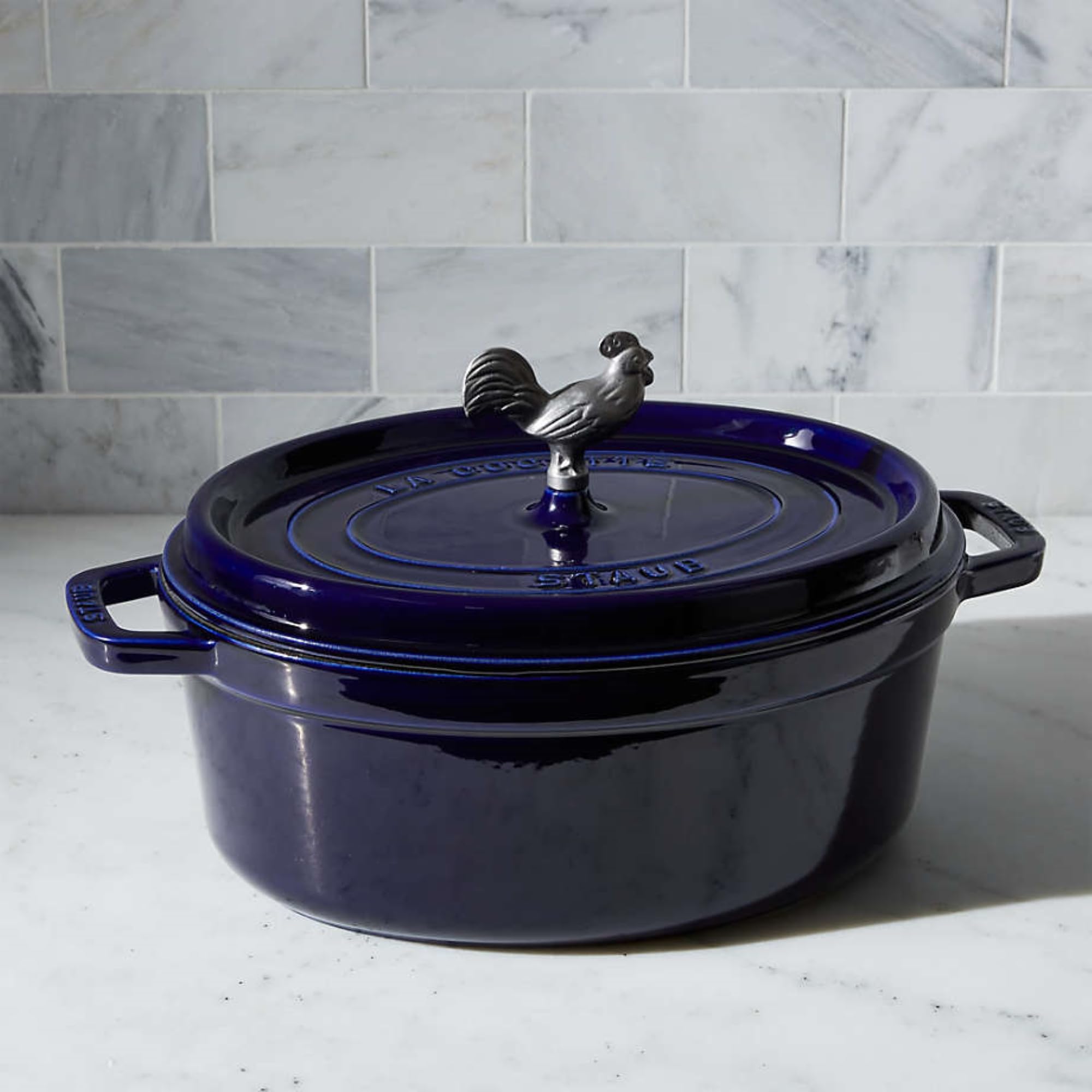 Amazon.co.jp: Staub au Vin Cocotte 5.75 qt. - Dark Blue : ホーム