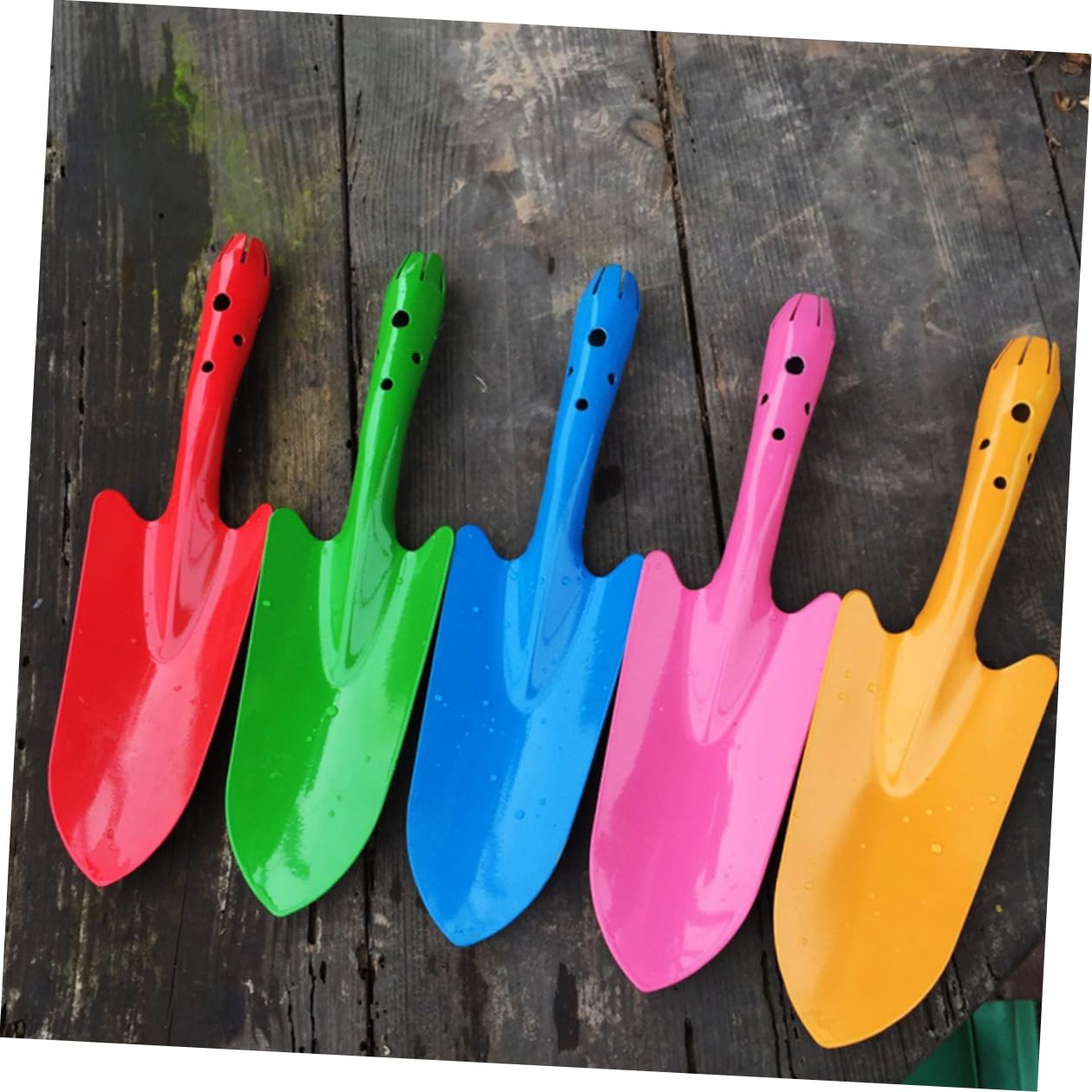 Kleine Handschaufeln aus Eisen für Gartenarbeit